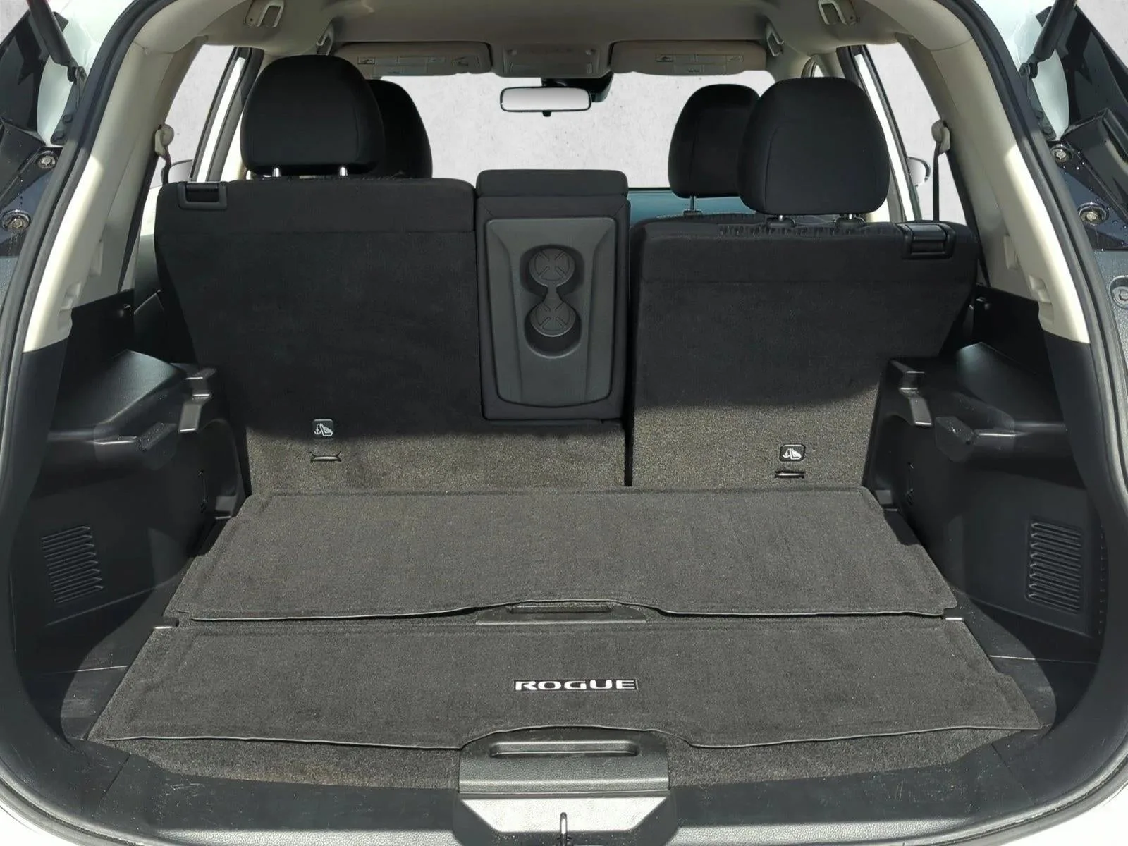 2020 Nissan Rogue FWD S photo 6