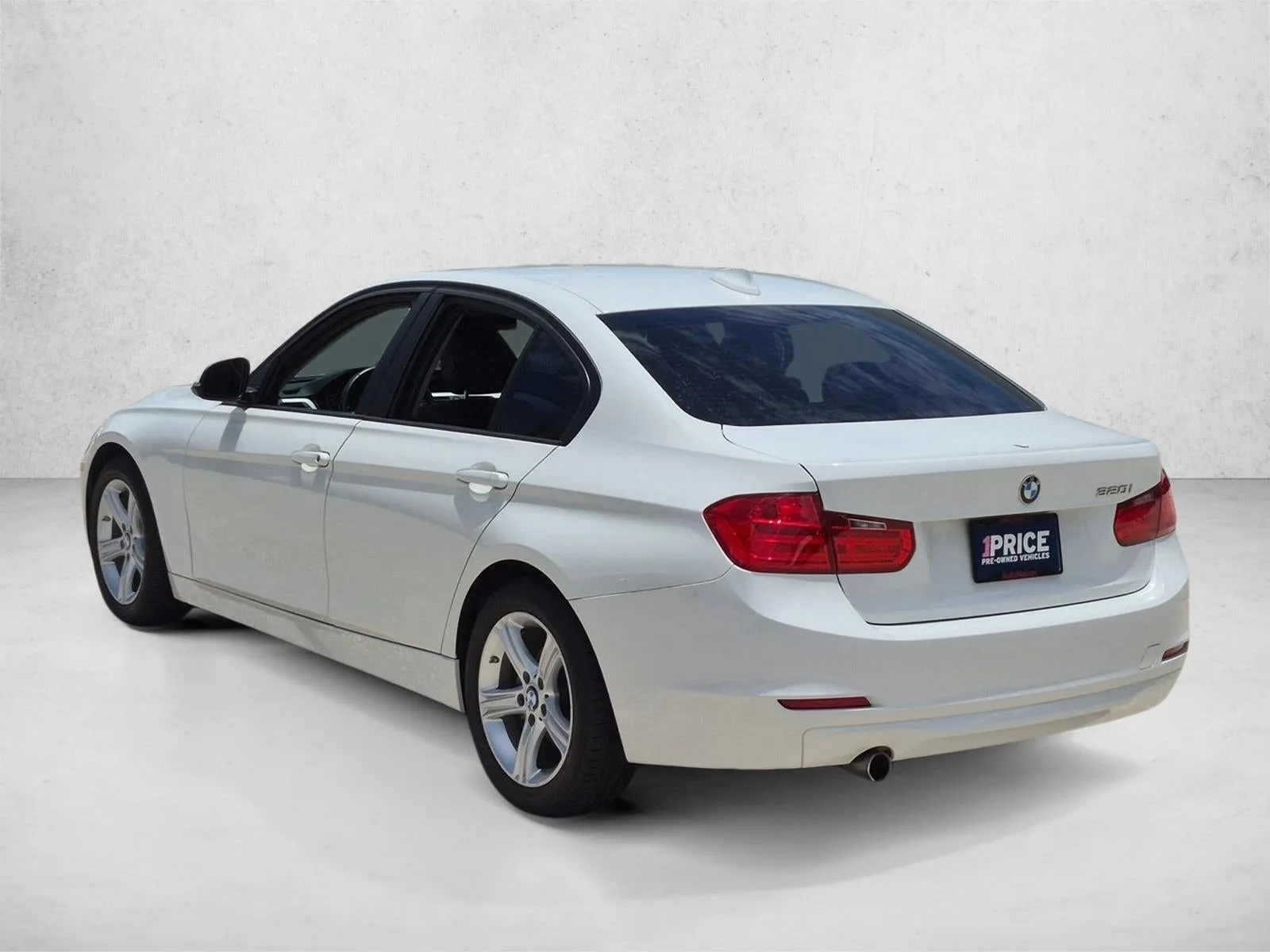 2017 BMW 320i Sedan photo 8