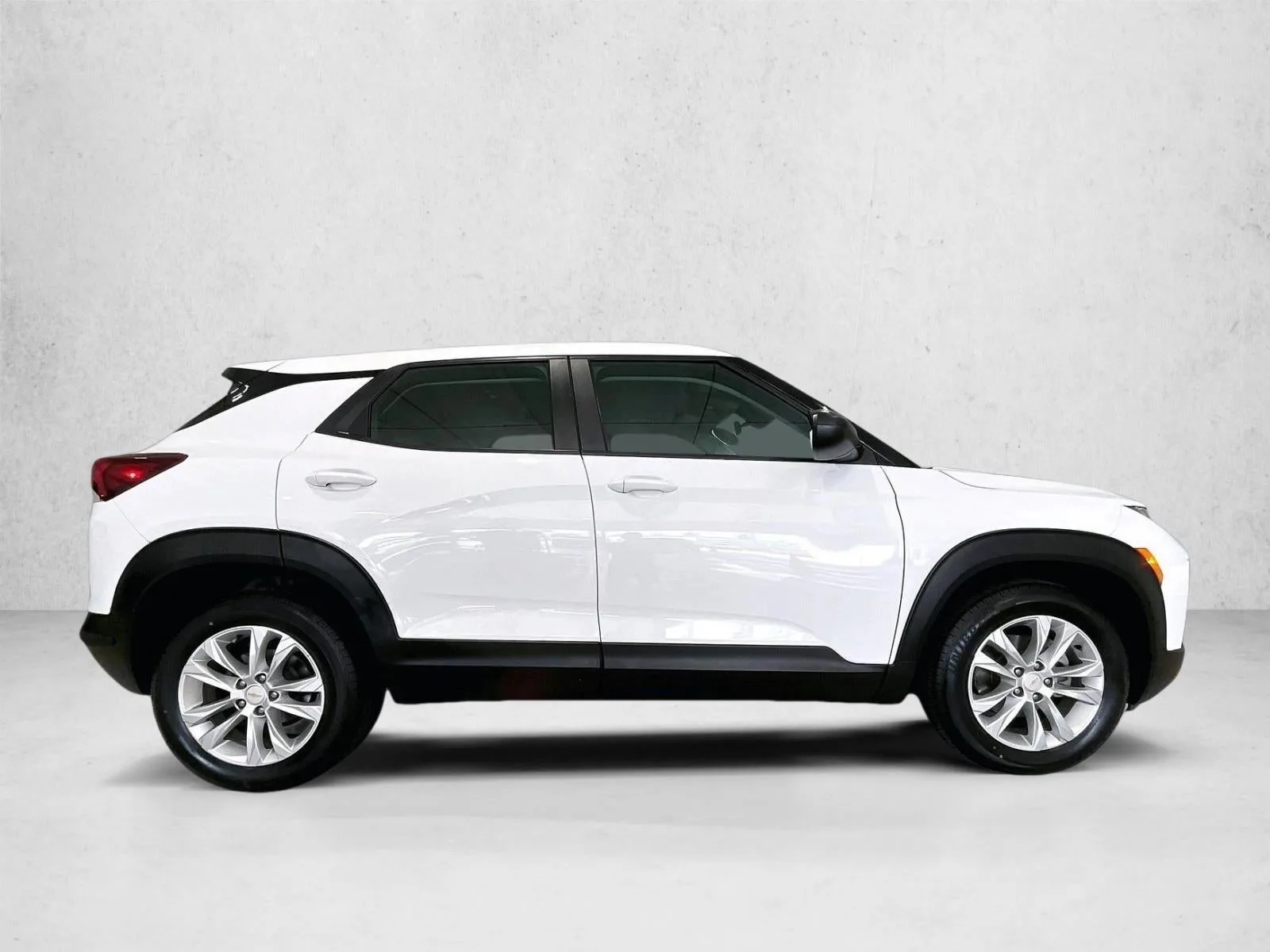 2023 Chevrolet Trailblazer LS photo 5