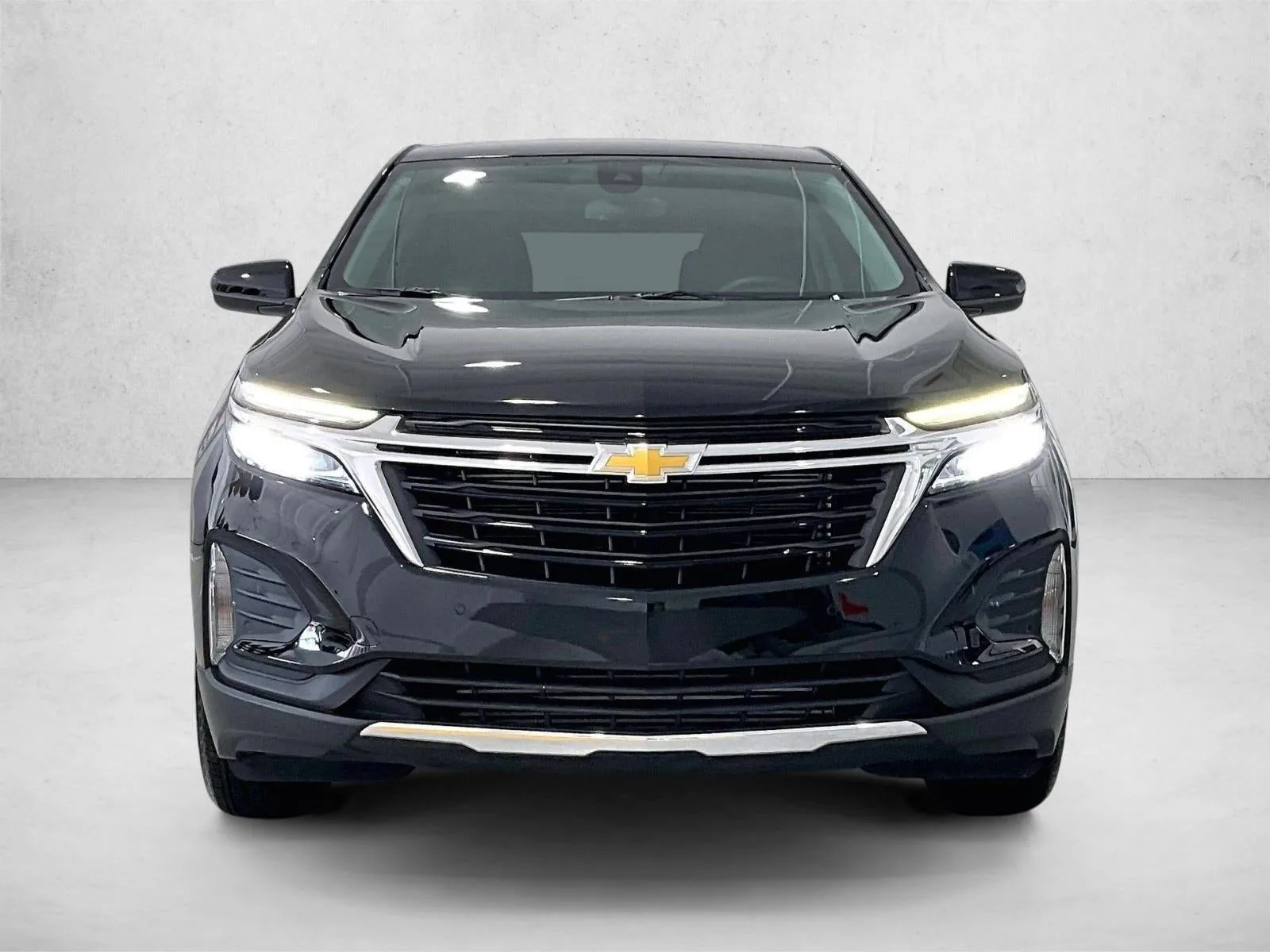 2024 Chevrolet Equinox LT photo 3