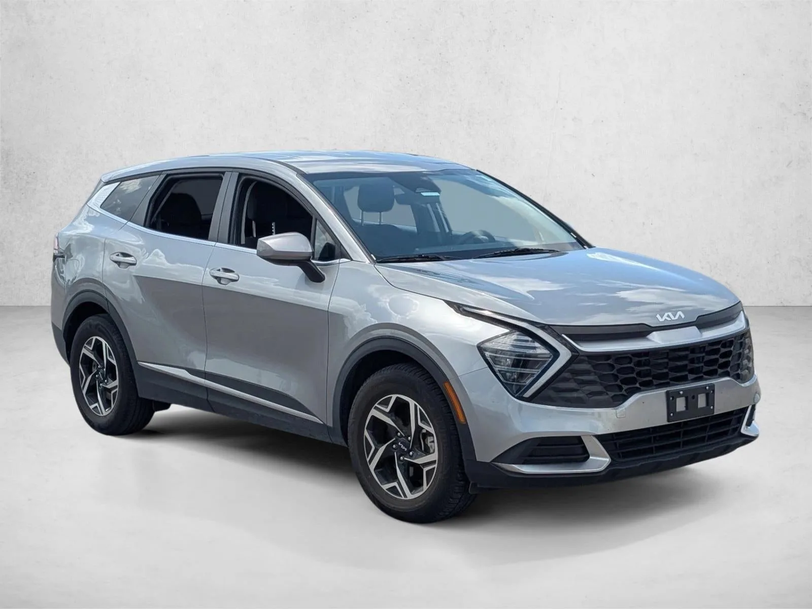 2024 Kia Sportage LX photo 3