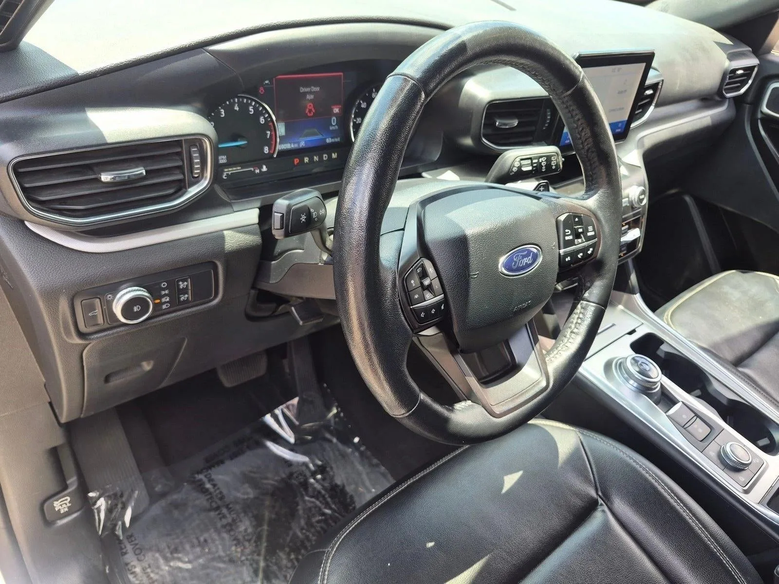 2020 Ford Explorer XLT 4WD photo 9