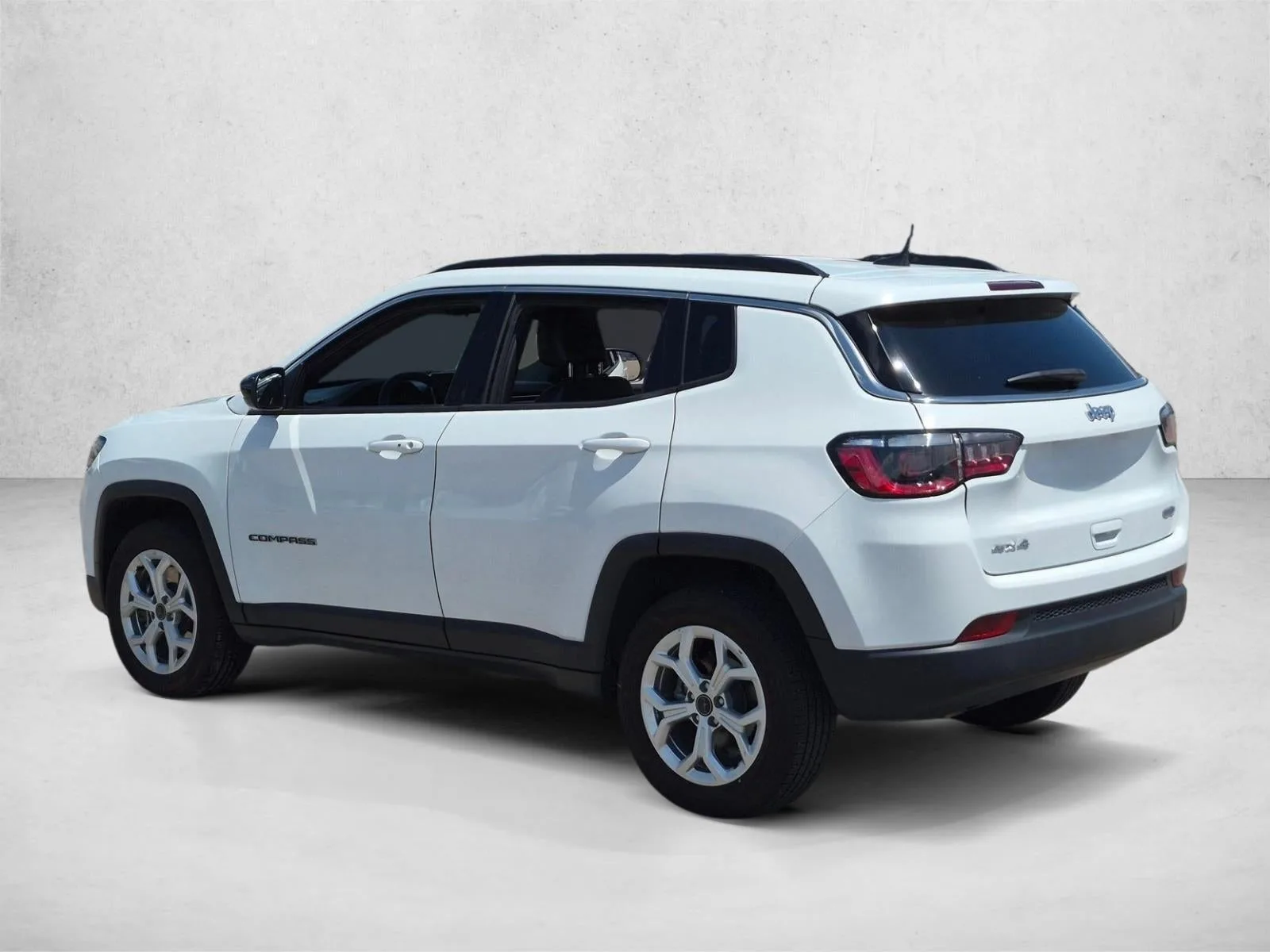 2025 Jeep Compass Base photo 6