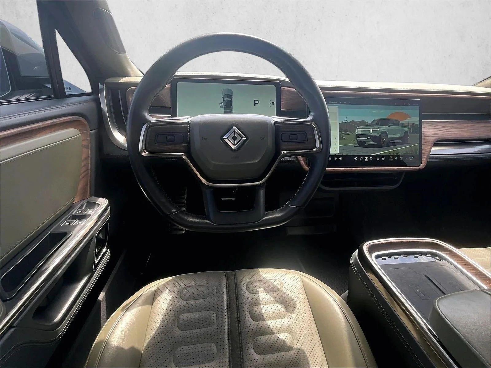 2022 RIVIAN R1T Adventure Package photo 7
