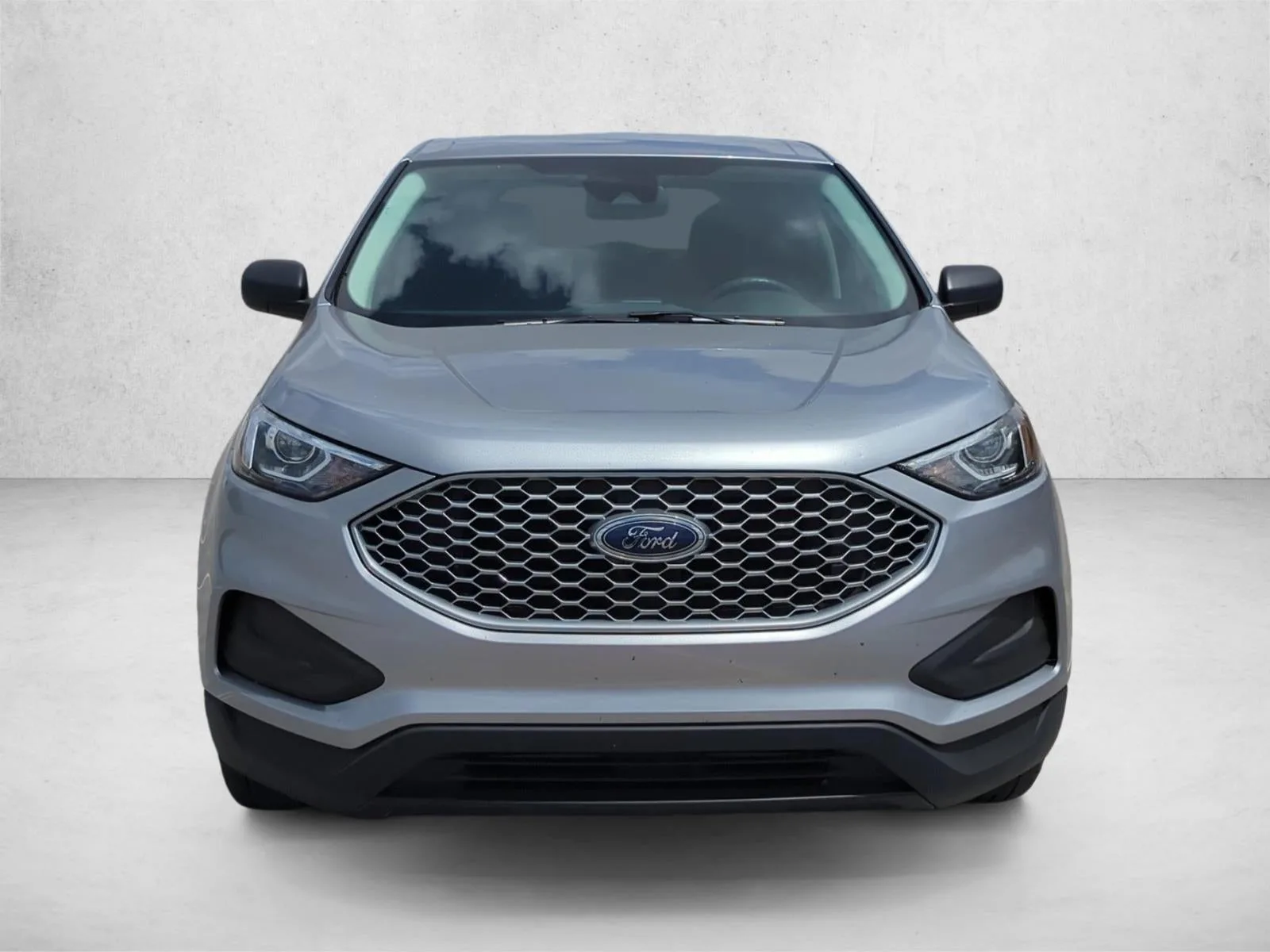 2024 Ford Edge SE AWD photo 2