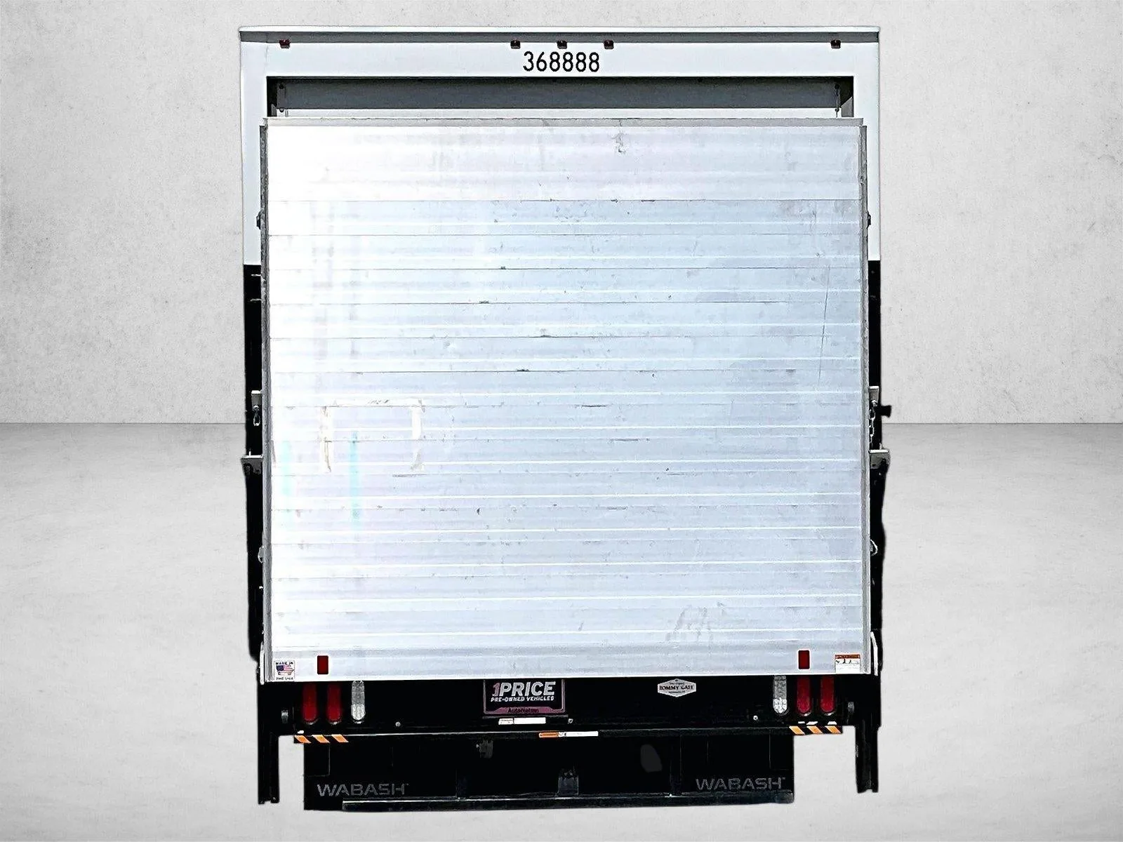 2024 Chevrolet Low Cab Forward 4500 HG NA photo 4