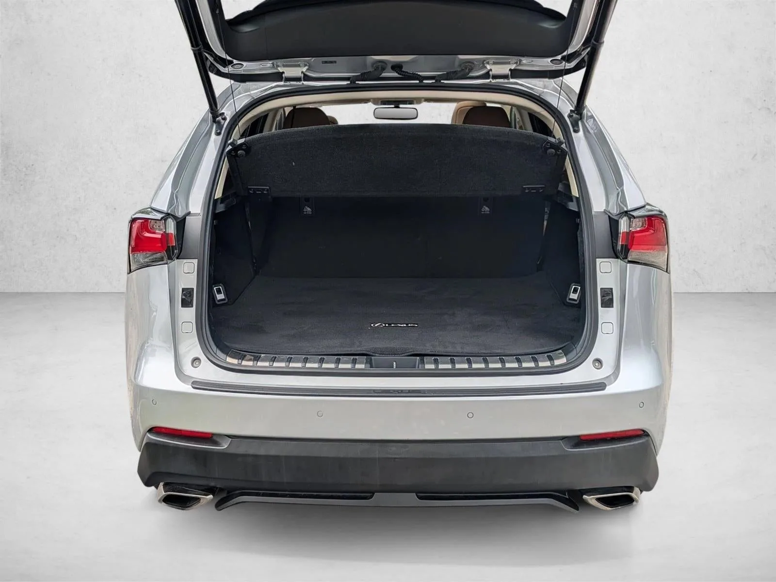 2015 Lexus NX Turbo FWD 4dr photo 6