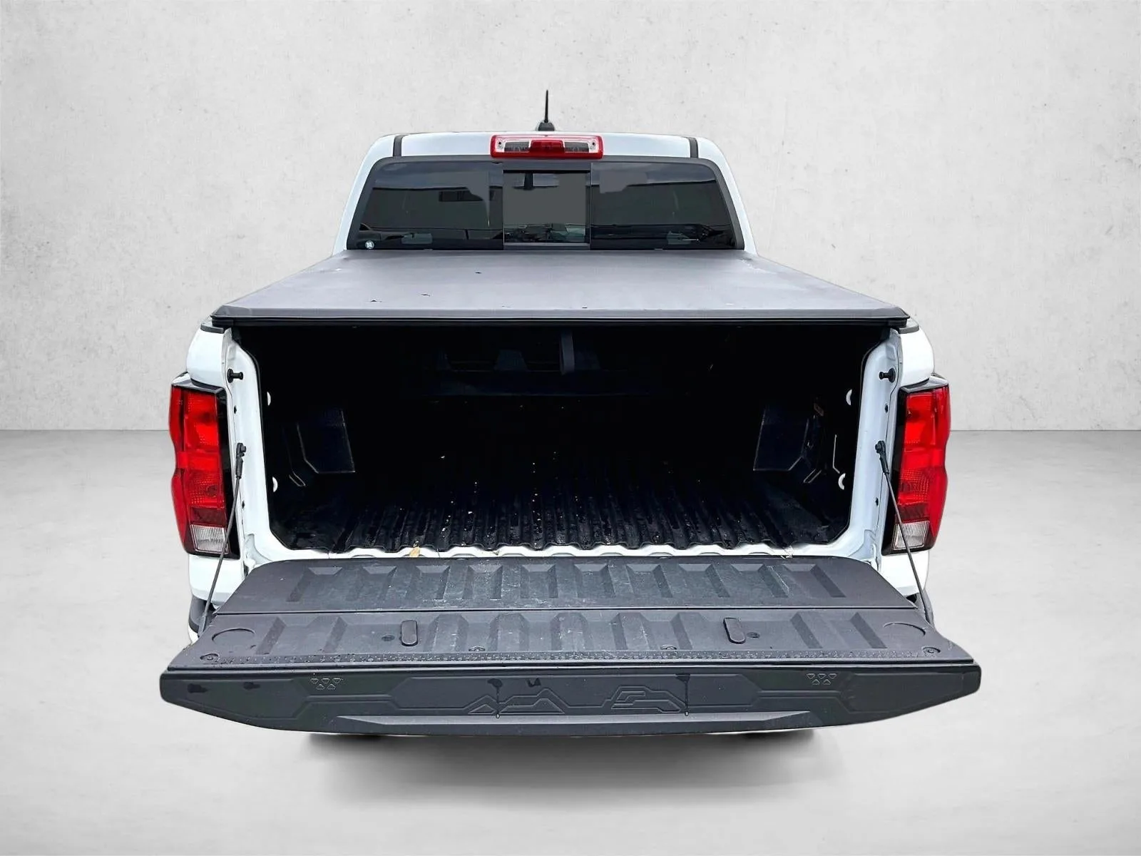 2024 Chevrolet Colorado LT photo 30