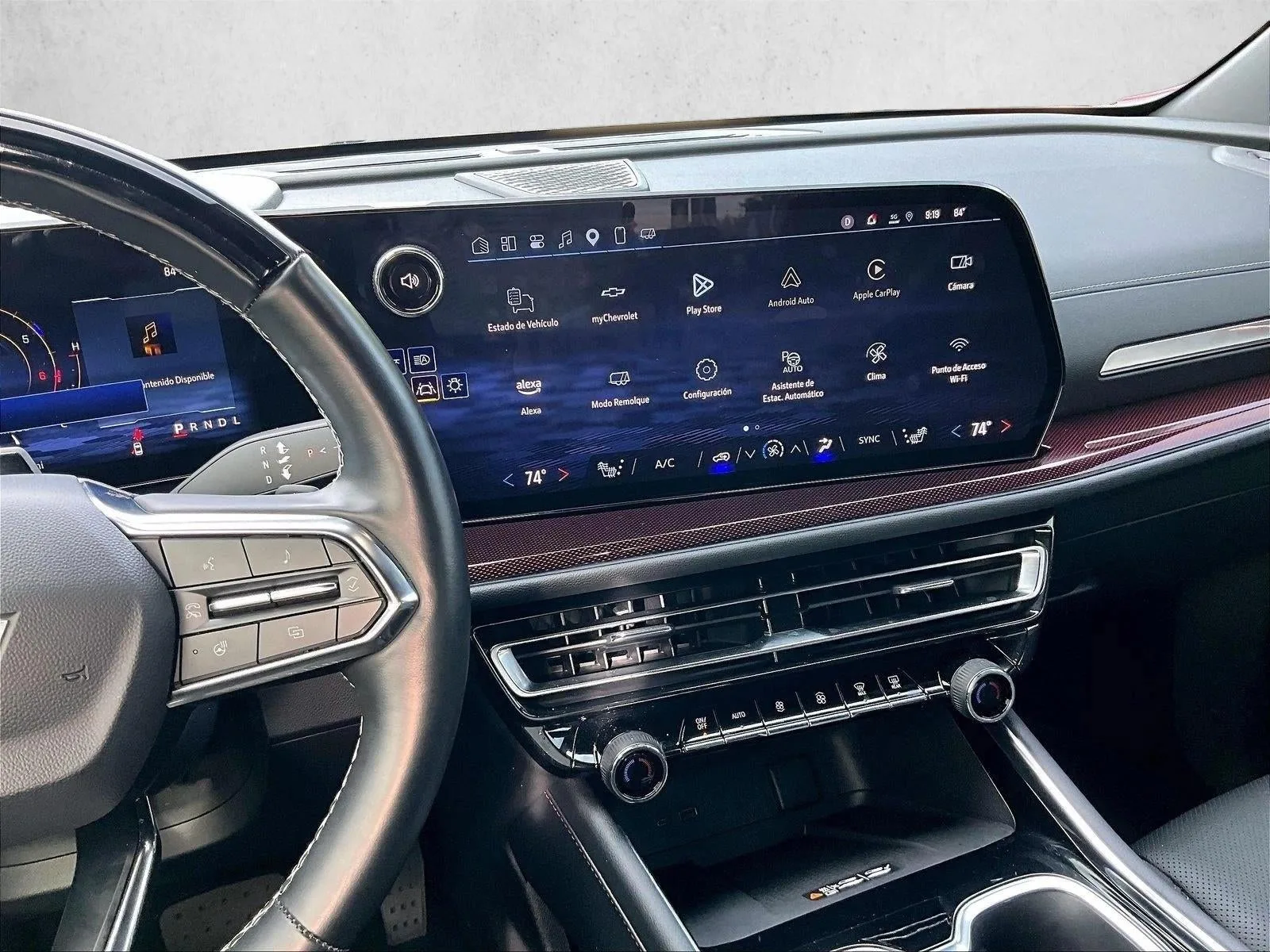 2025 Chevrolet Traverse Z71 photo 8