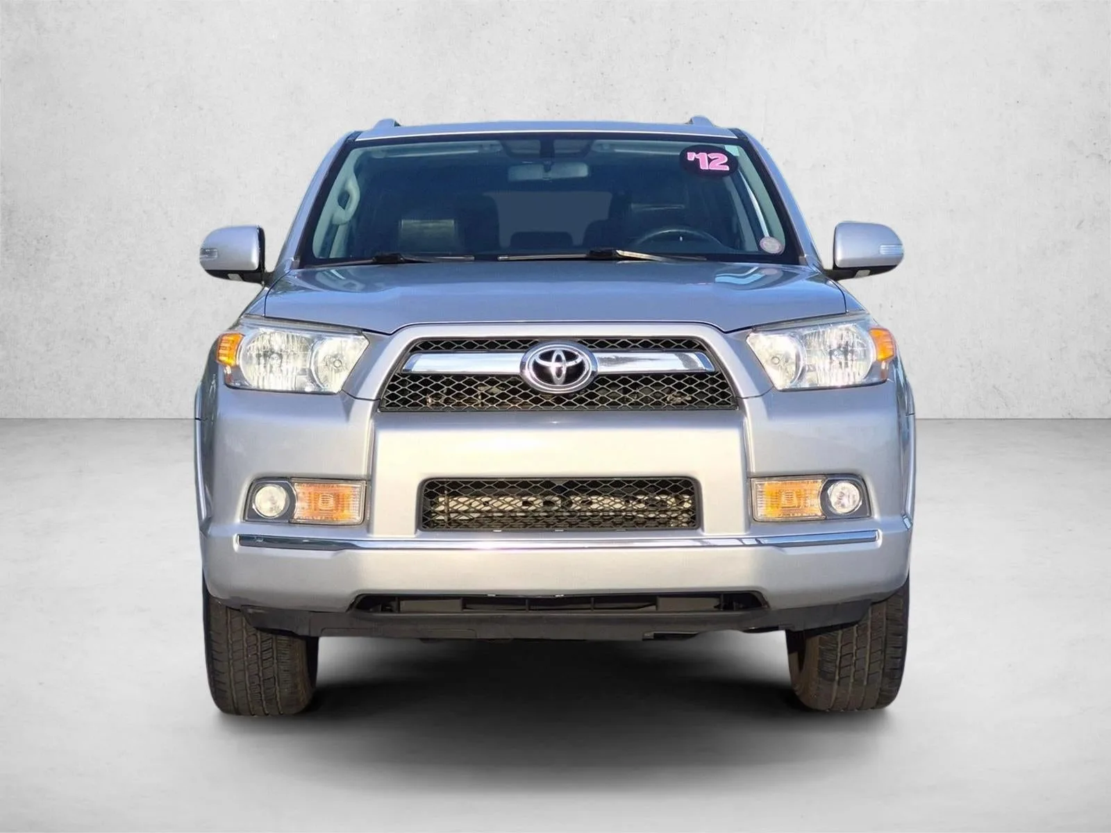2012 Toyota 4Runner RWD 4dr V6 SR5 (Natl) photo 2