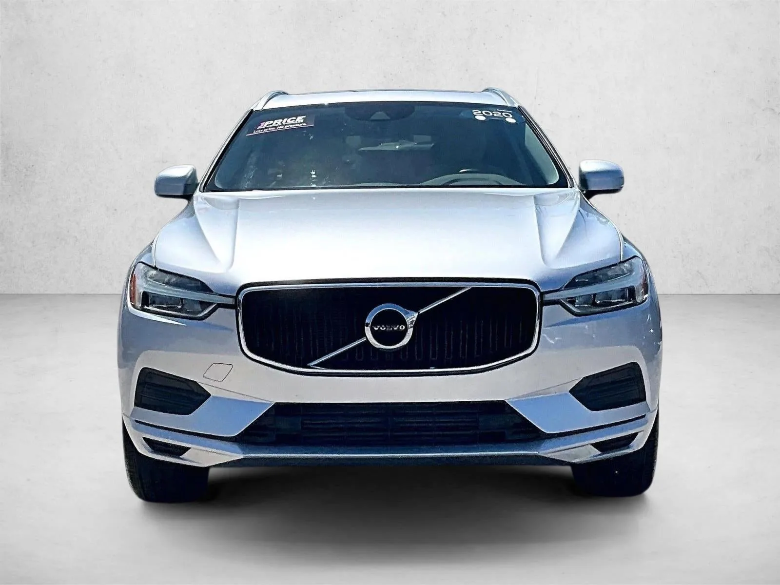 2020 Volvo XC60 T5 Momentum photo 3