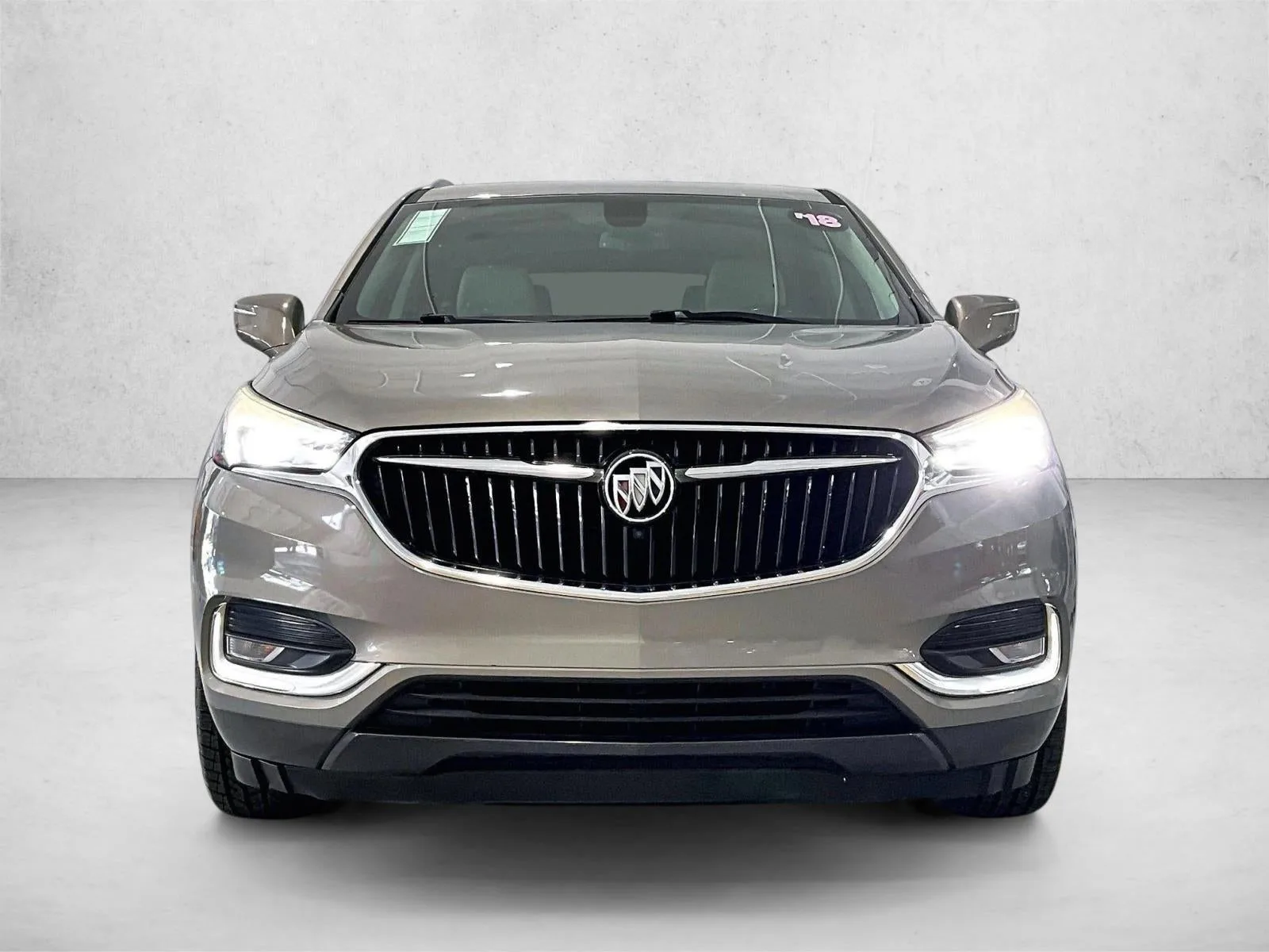 2018 Buick Enclave Essence photo 3