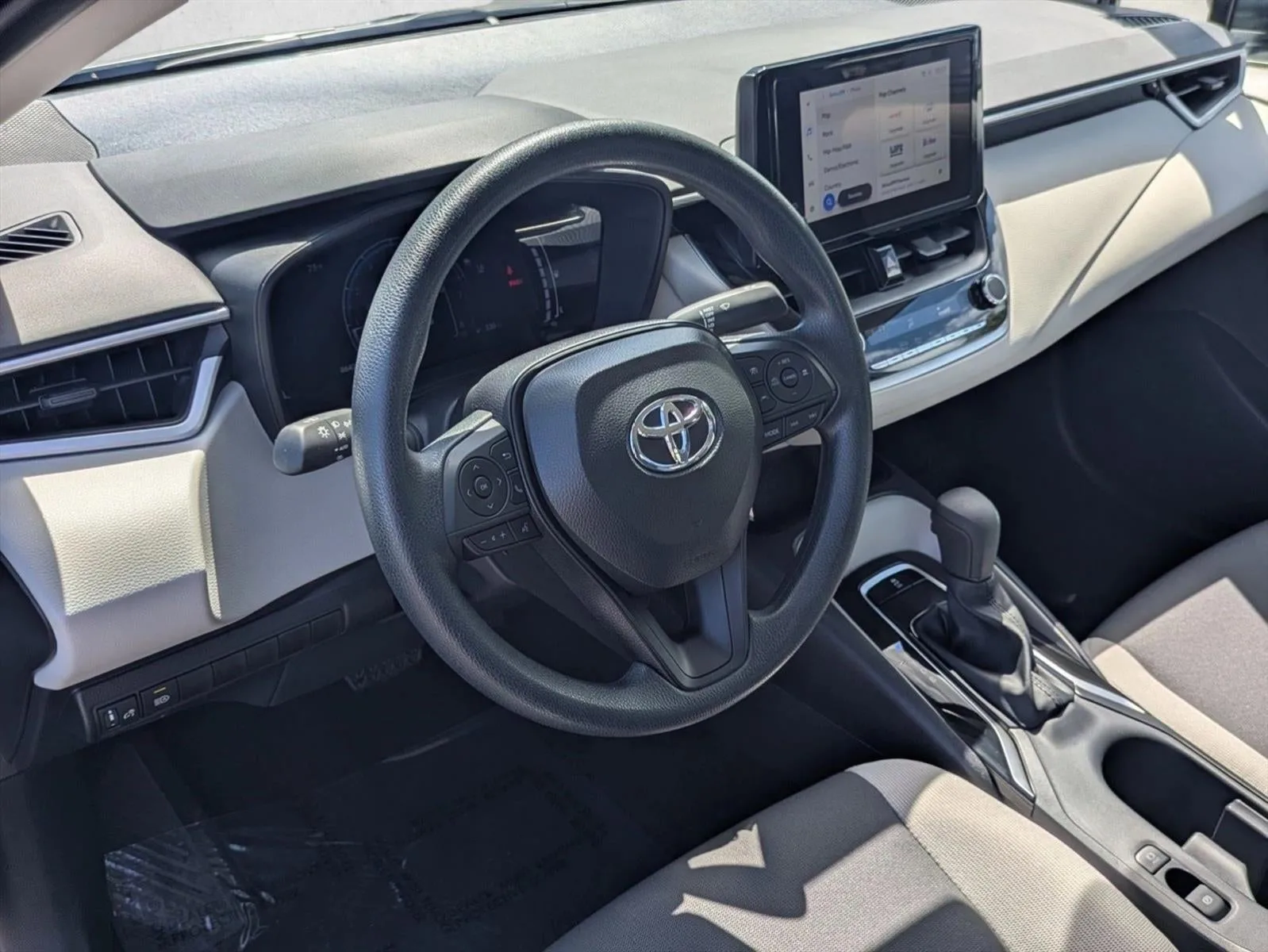2026 Toyota Corolla LE CVT (Natl) photo 9