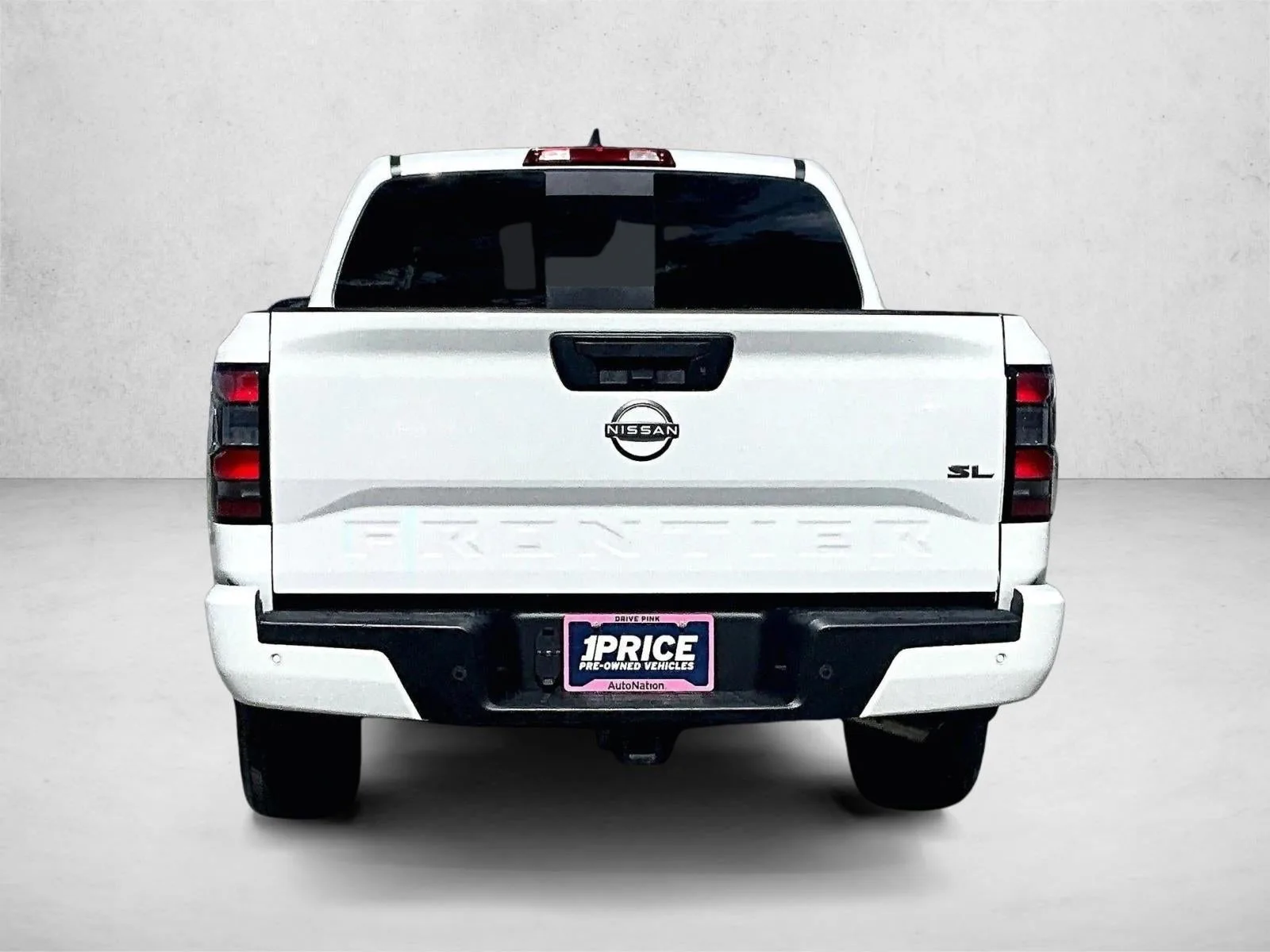 2024 Nissan Frontier Crew Cab SL 4x2 photo 4