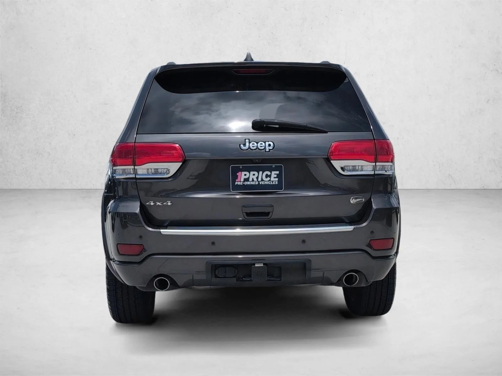 2015 Jeep Grand Cherokee 4WD 4dr Overland photo 4