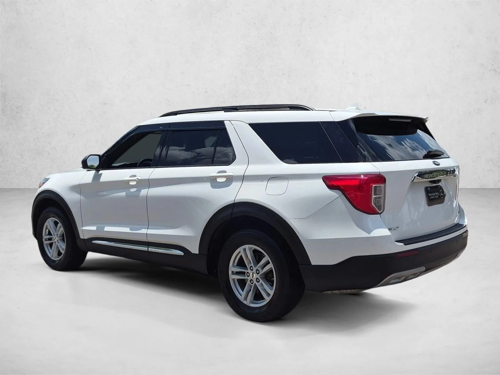 2020 Ford Explorer XLT 4WD photo 7