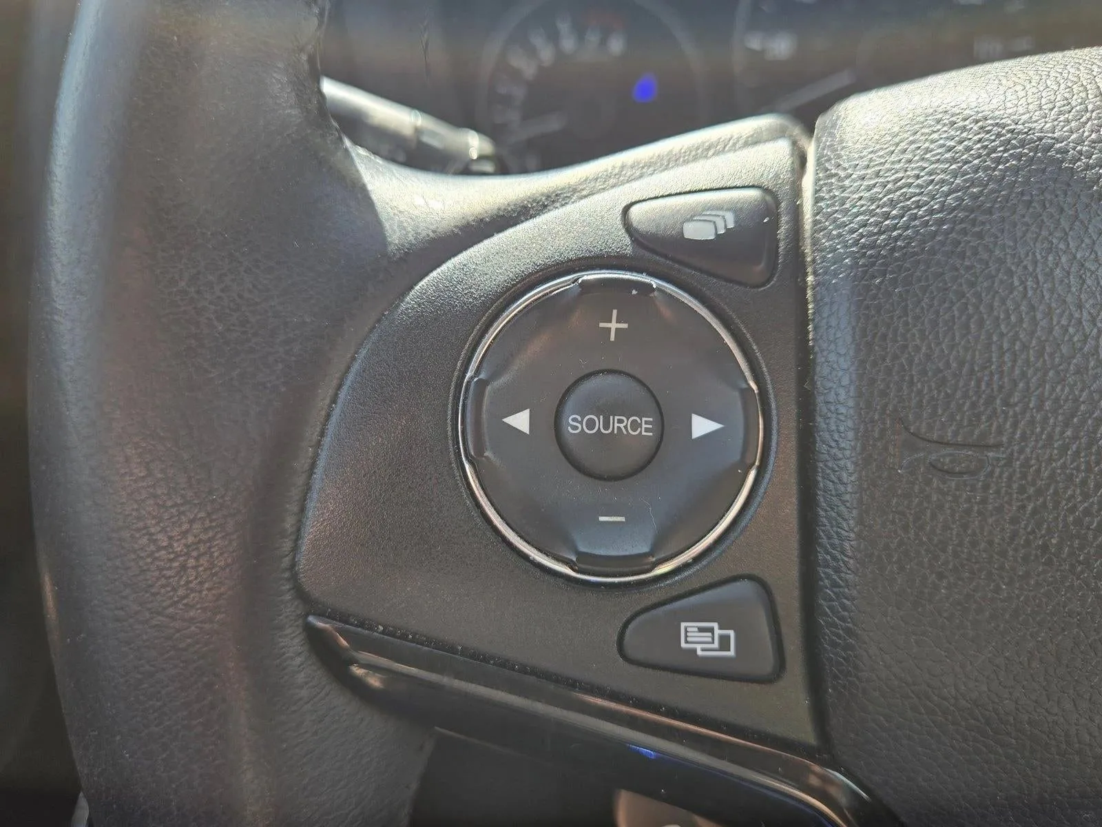 2016 Honda HR-V 2WD EX-L CVT with Navigation photo 11