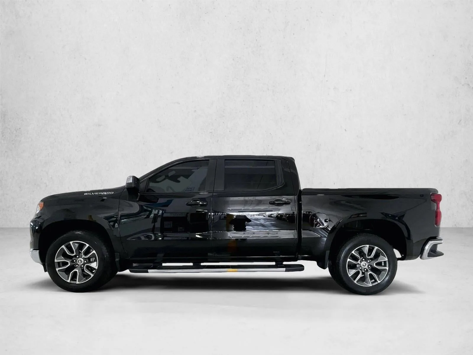 2023 Chevrolet Silverado 1500 LT photo 6
