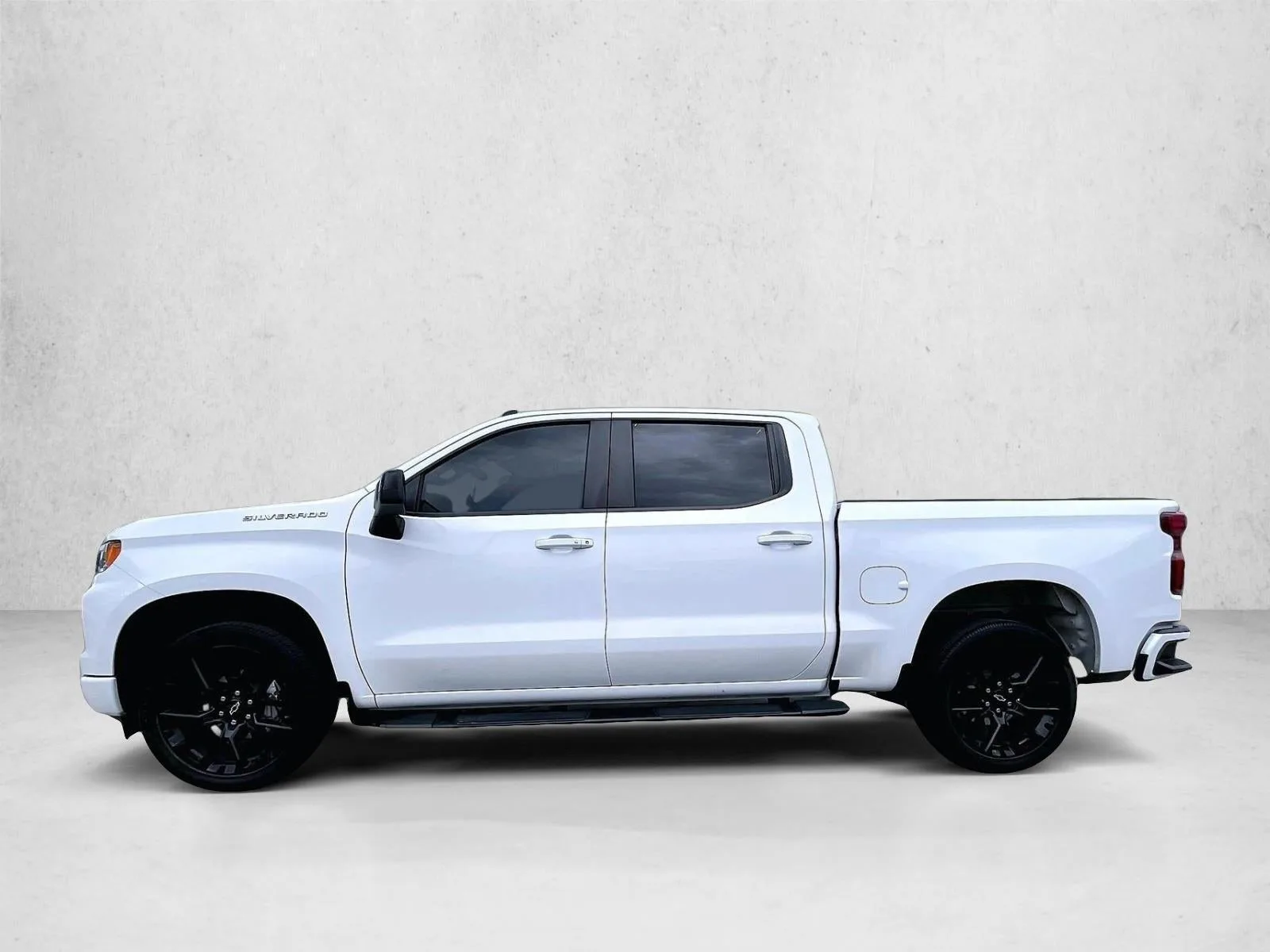 2024 Chevrolet Silverado 1500 RST photo 6