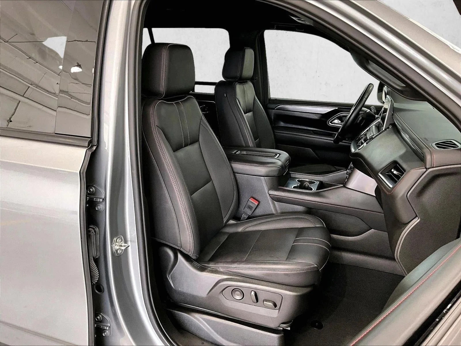 2023 Chevrolet Tahoe RST photo 9
