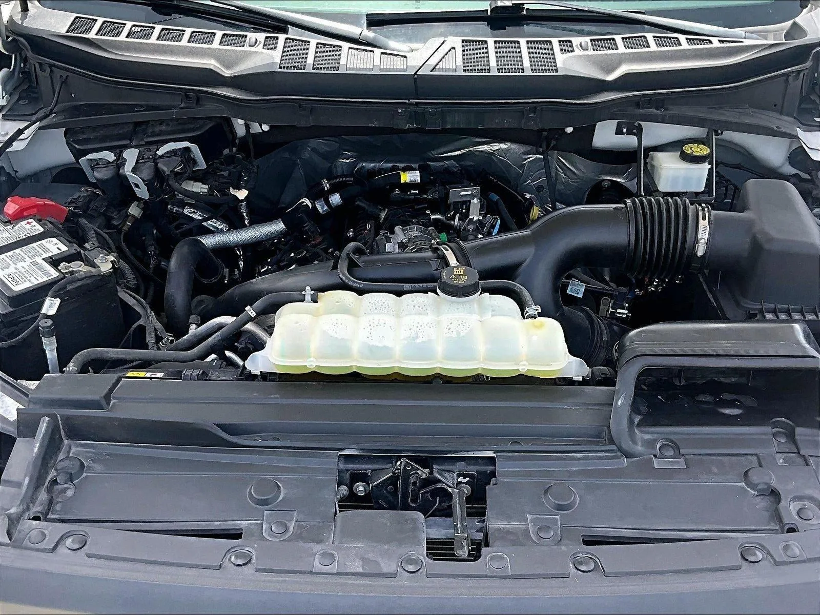 2023 Ford F-150 XL photo 11