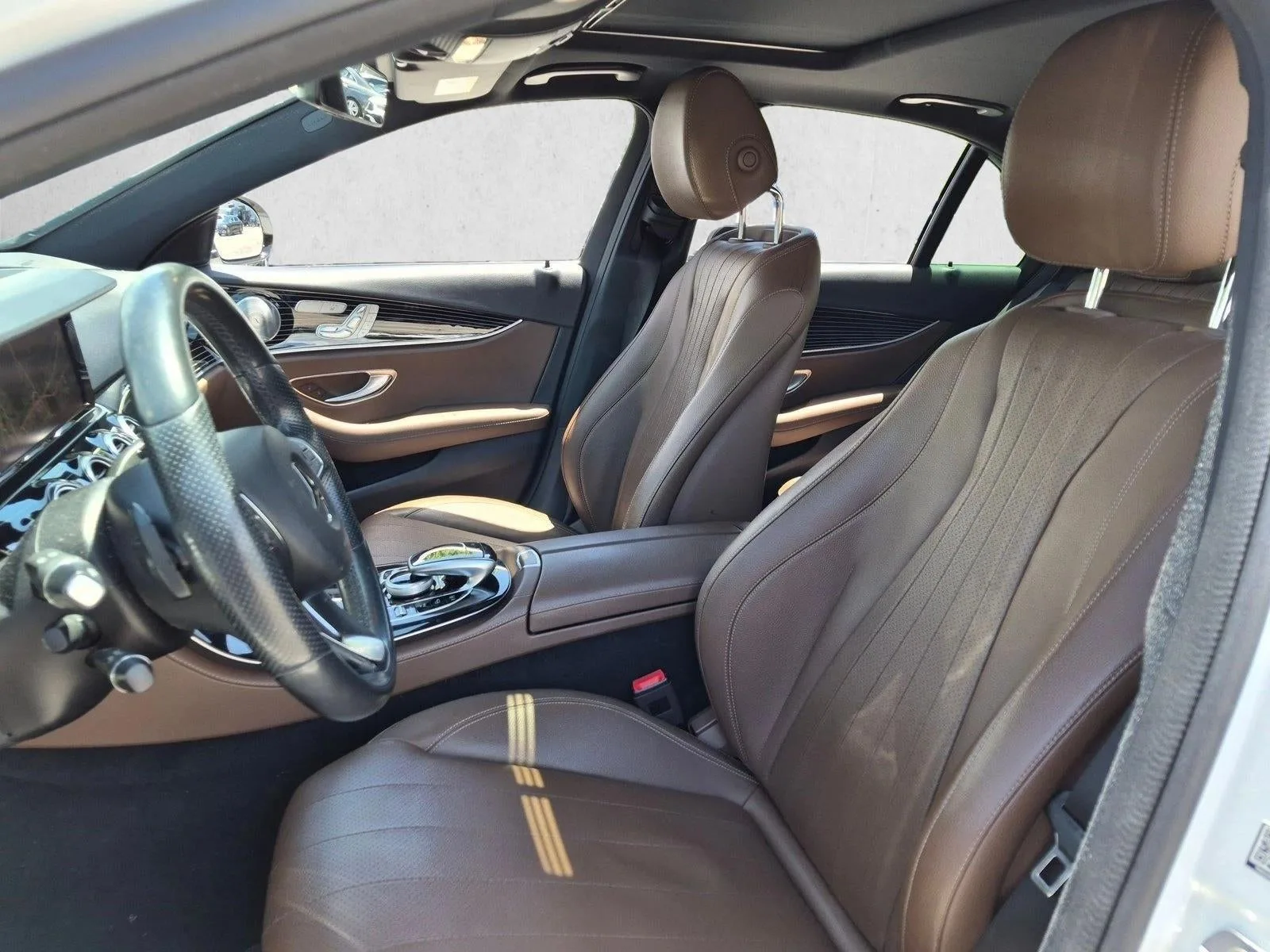 2018 Mercedes-Benz E-Class E 300 RWD Sedan photo 10
