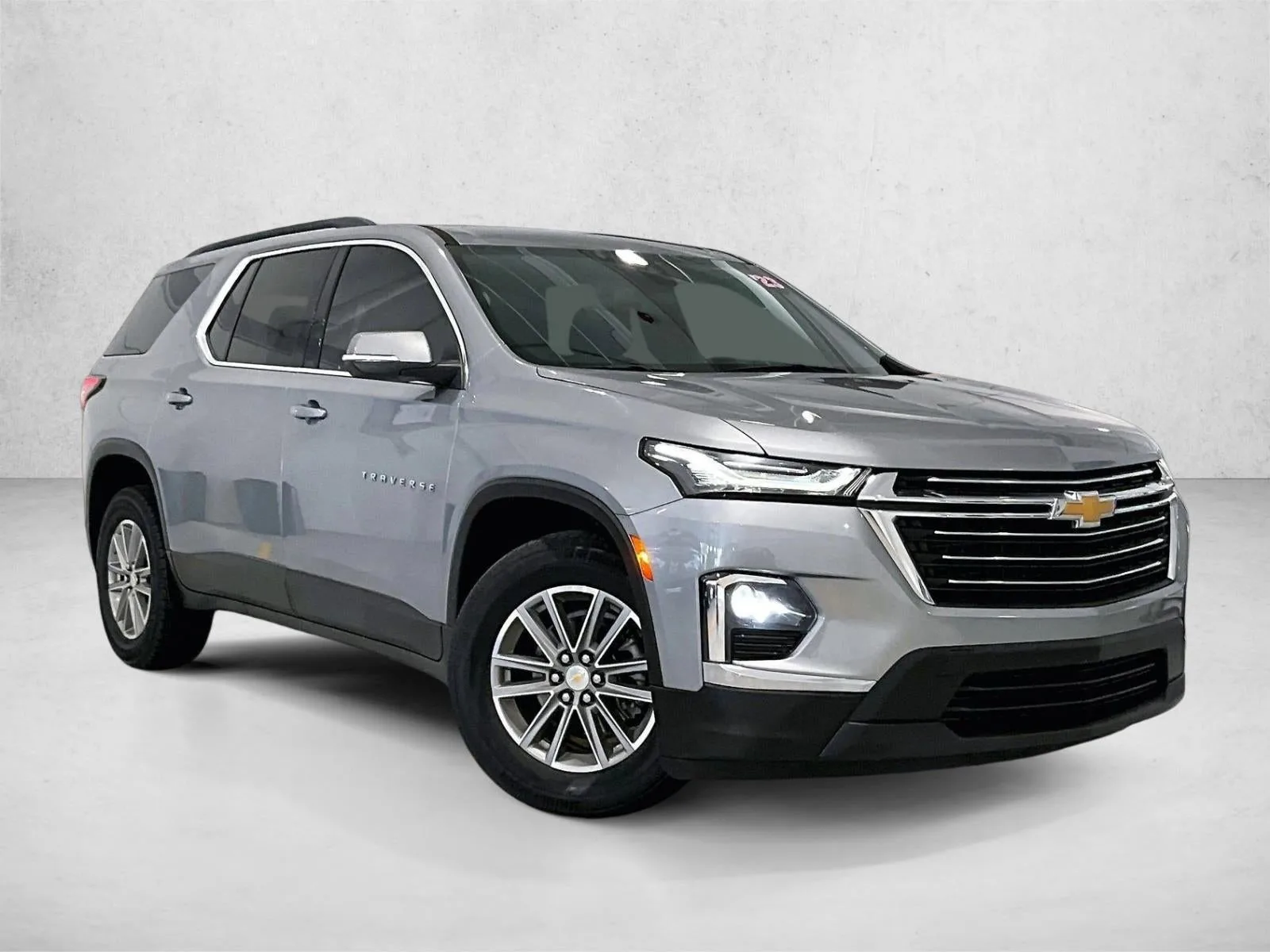 2023 Chevrolet Traverse LT Cloth photo 12