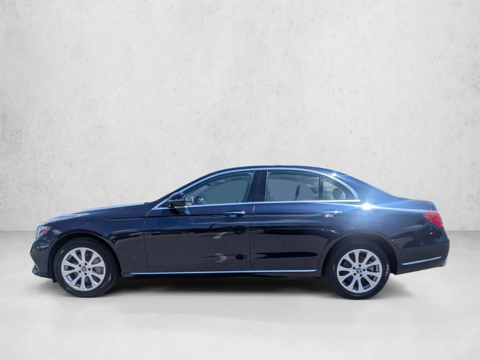 2020 Mercedes-Benz E-Class E 350 4MATIC® Sedan photo 9