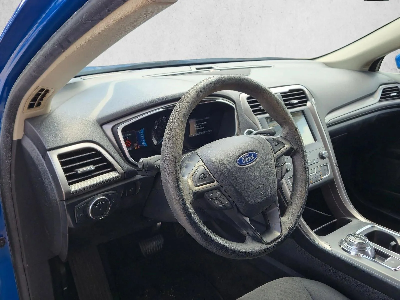 2019 Ford Fusion Hybrid SE FWD photo 10