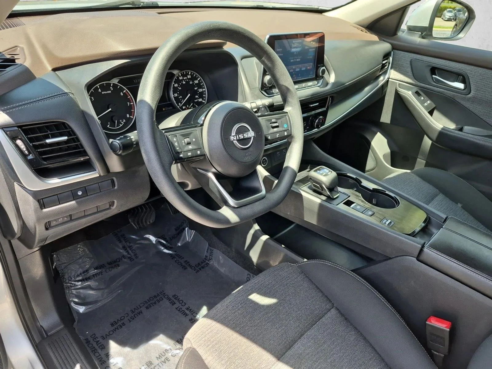 2022 Nissan Rogue FWD SV photo 10