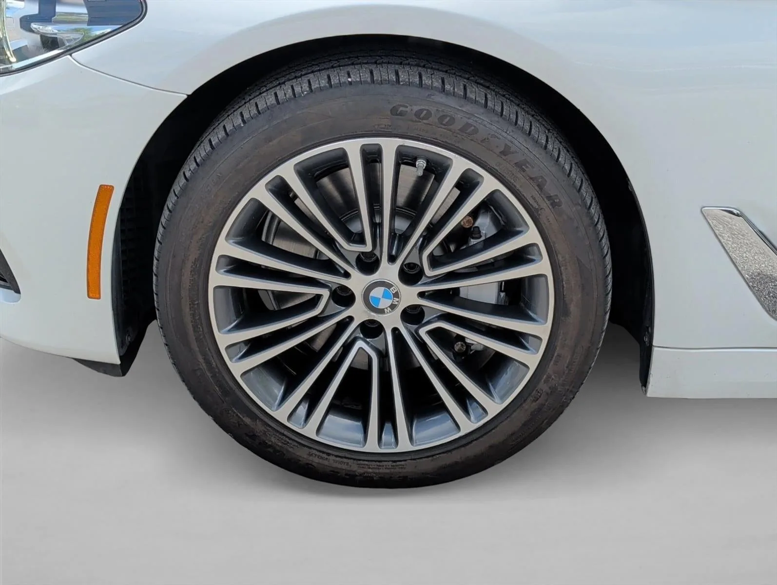 2019 BMW 540i Sedan photo 8