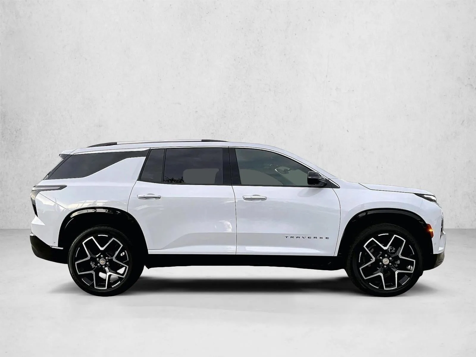 2026 Chevrolet Traverse High Country photo 5