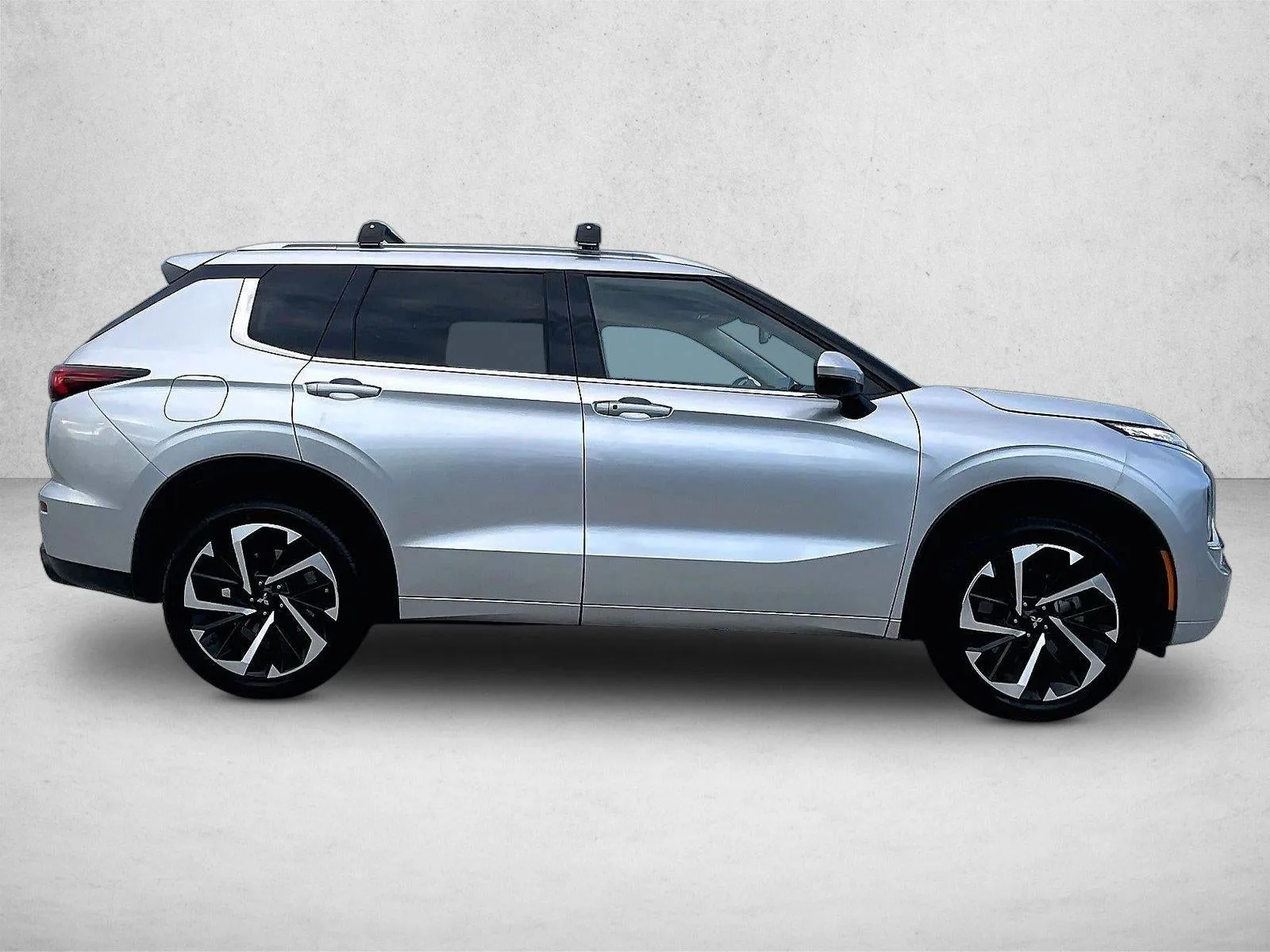 2023 Mitsubishi Outlander SEL 2.5 2WD photo 5