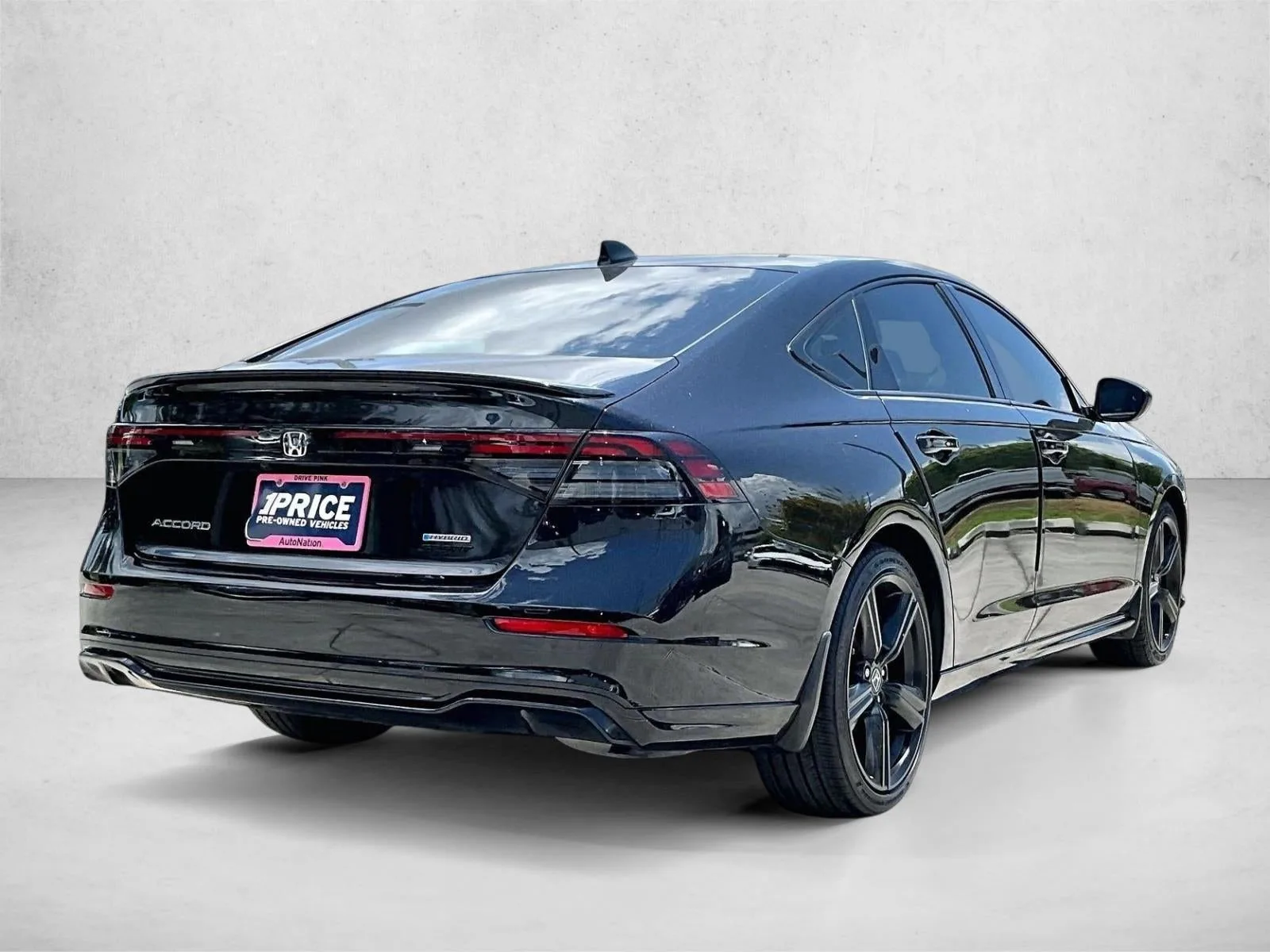 2024 Honda Accord Hybrid Sport-L photo 2