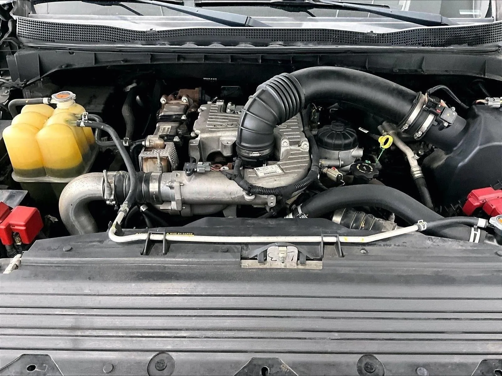 2016 Nissan TITAN XD SL Diesel photo 11