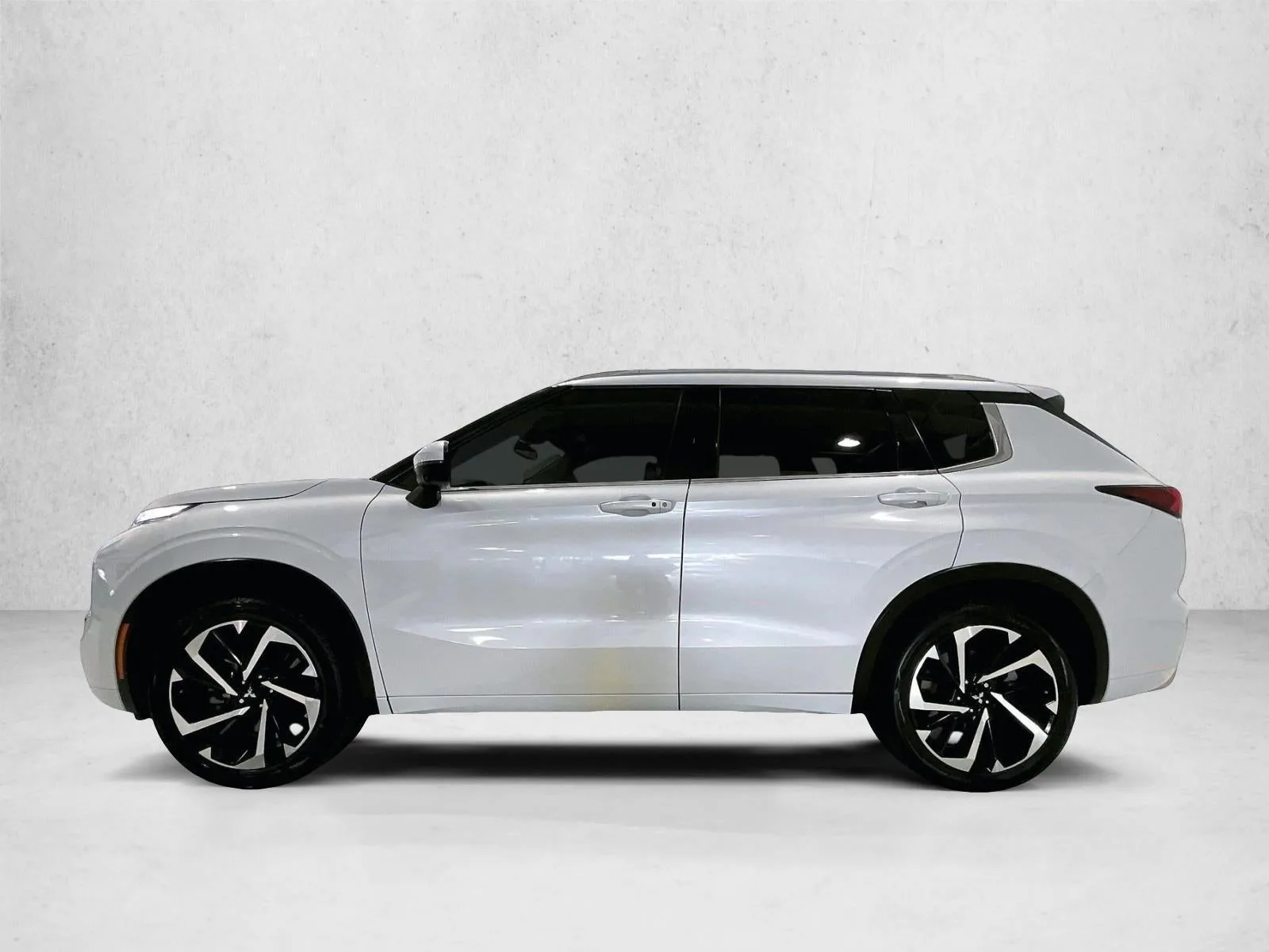2023 Mitsubishi Outlander SEL 2.5 2WD photo 6