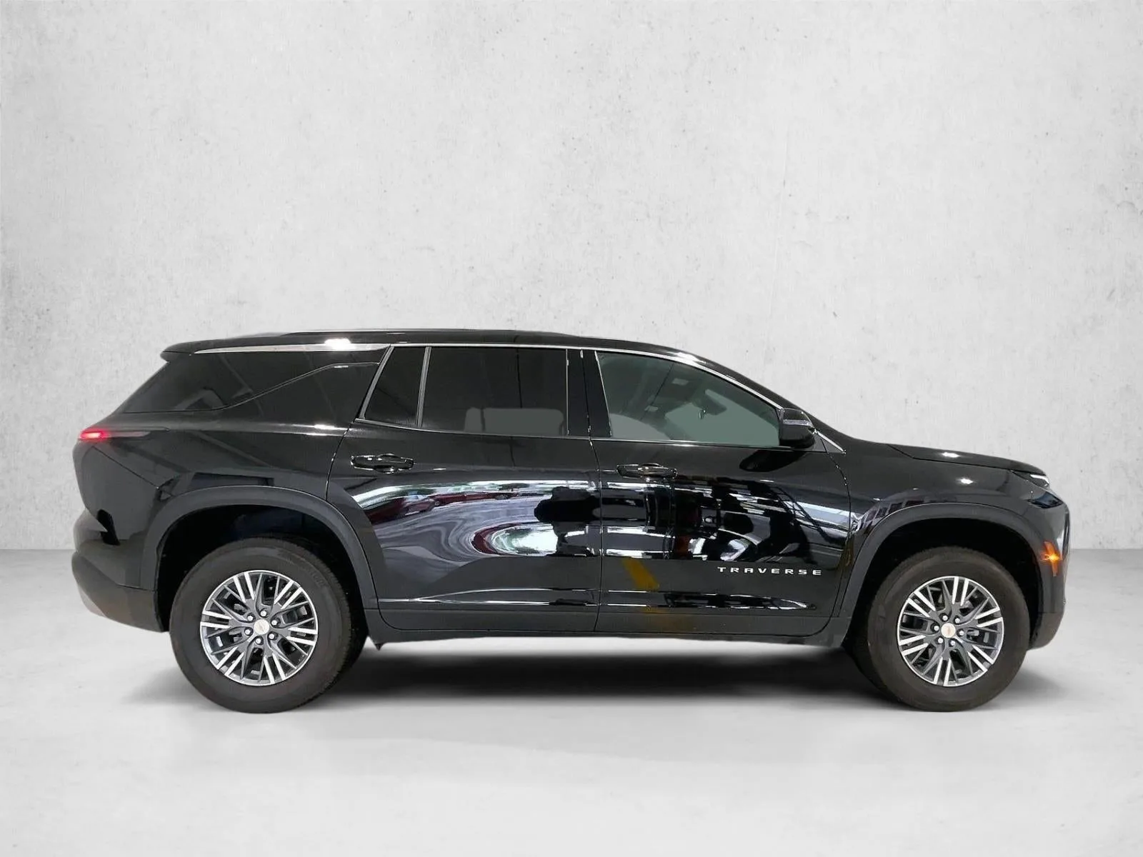 2026 Chevrolet Traverse LT photo 5