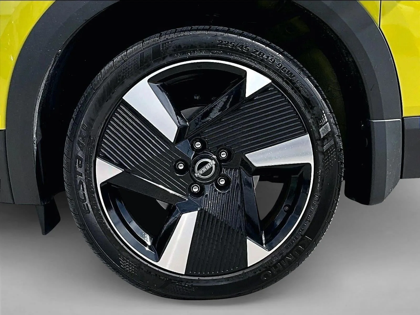 2025 Nissan Kicks SR FWD photo 10