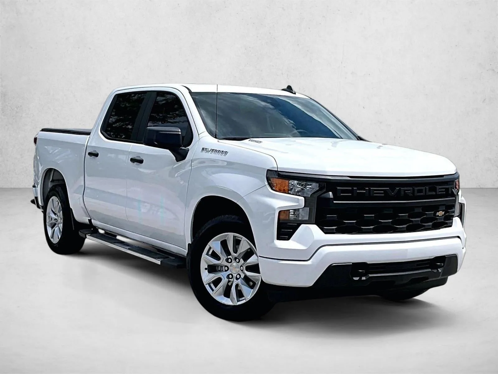 2025 Chevrolet Silverado 1500 Custom photo 12