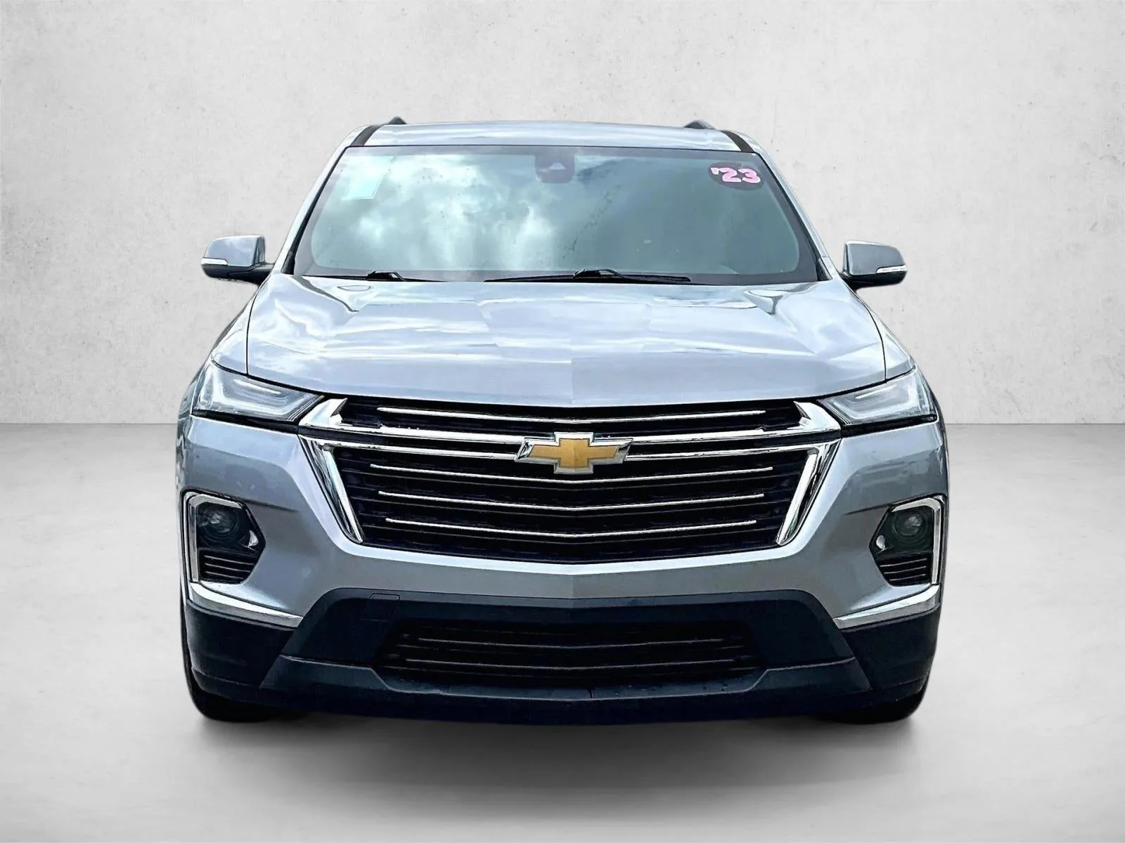 2023 Chevrolet Traverse LT Cloth photo 3