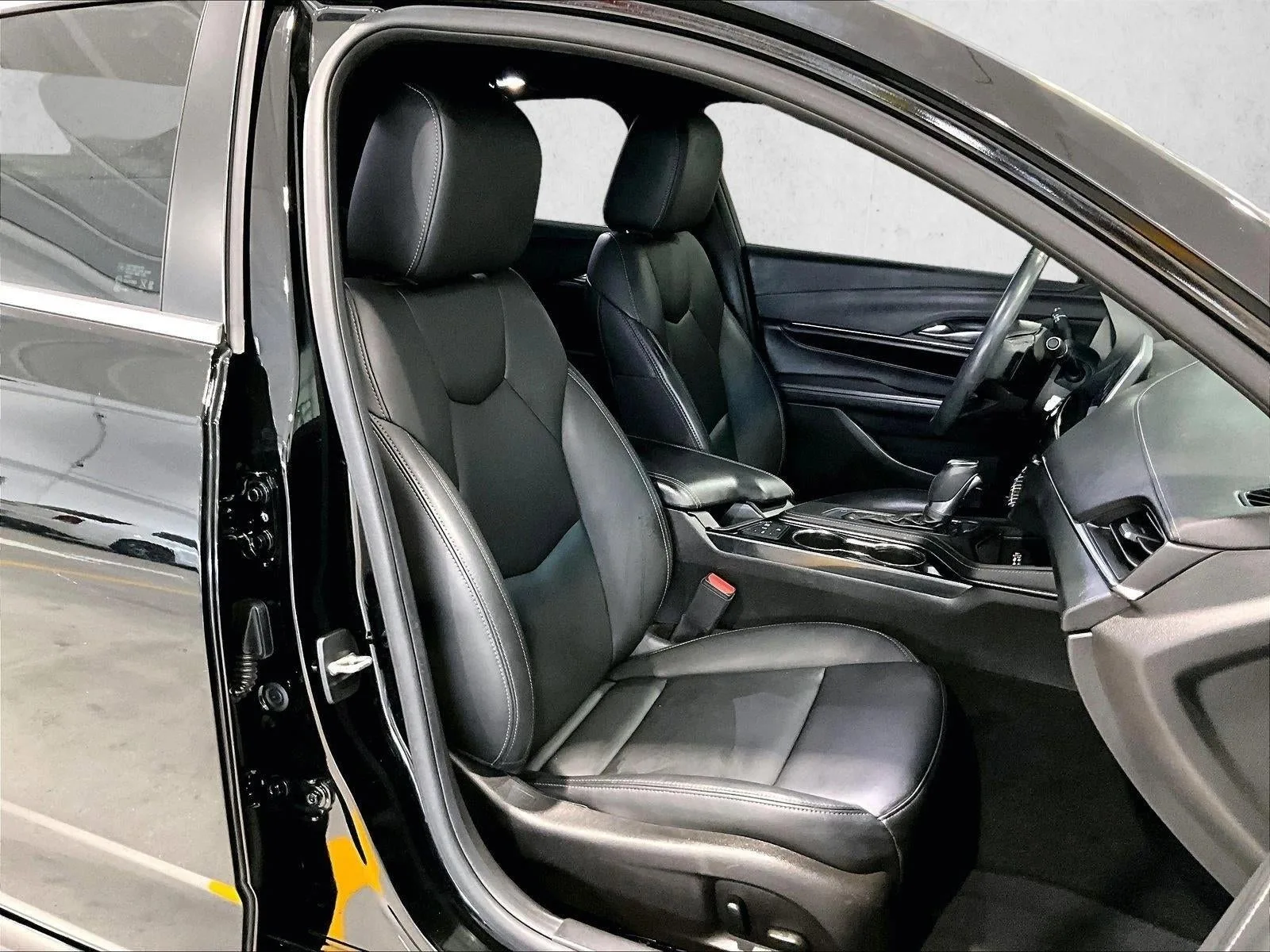 2024 Cadillac CT4 Luxury photo 9