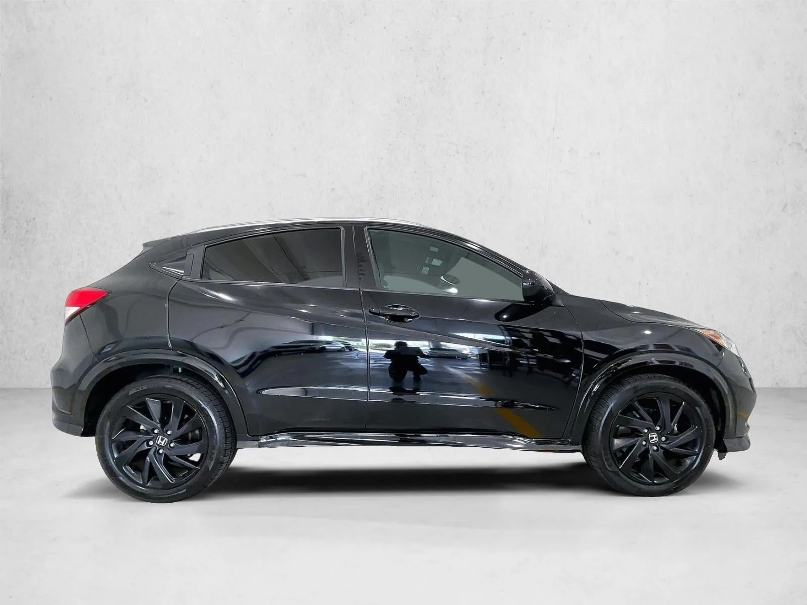 2021 Honda HR-V 2WD Sport photo 5