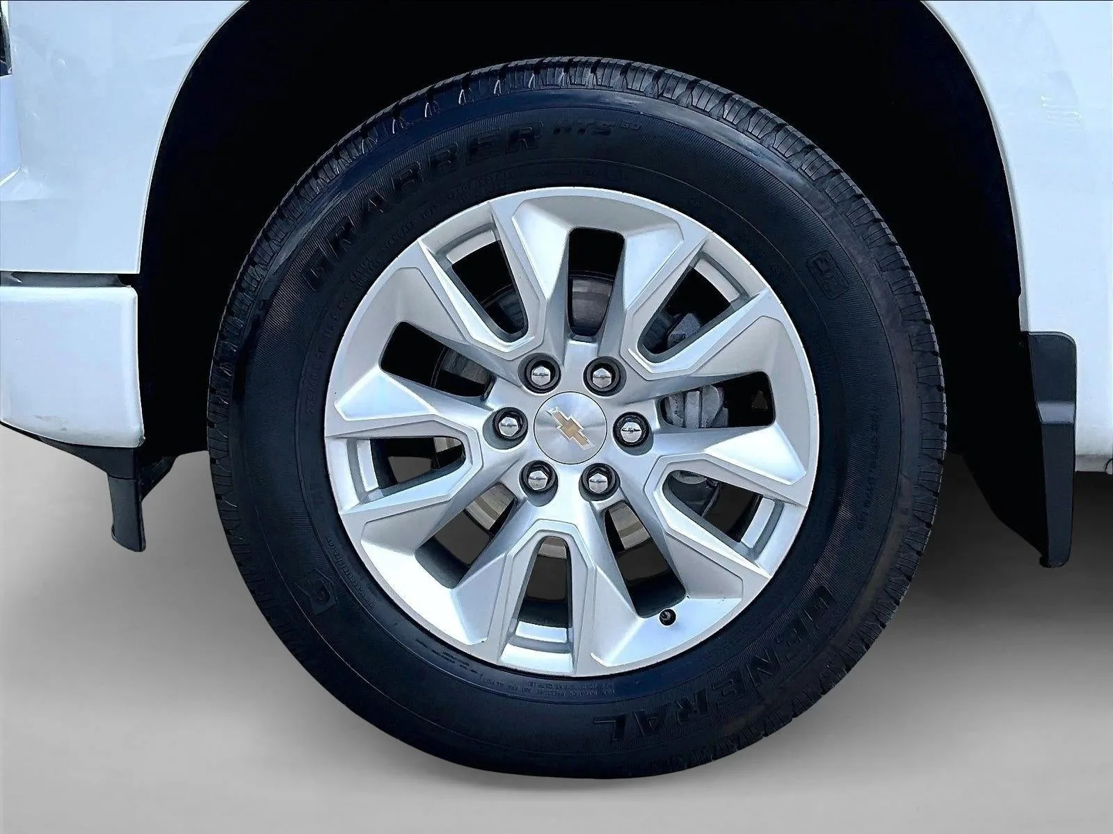 2025 Chevrolet Silverado 1500 Custom photo 10