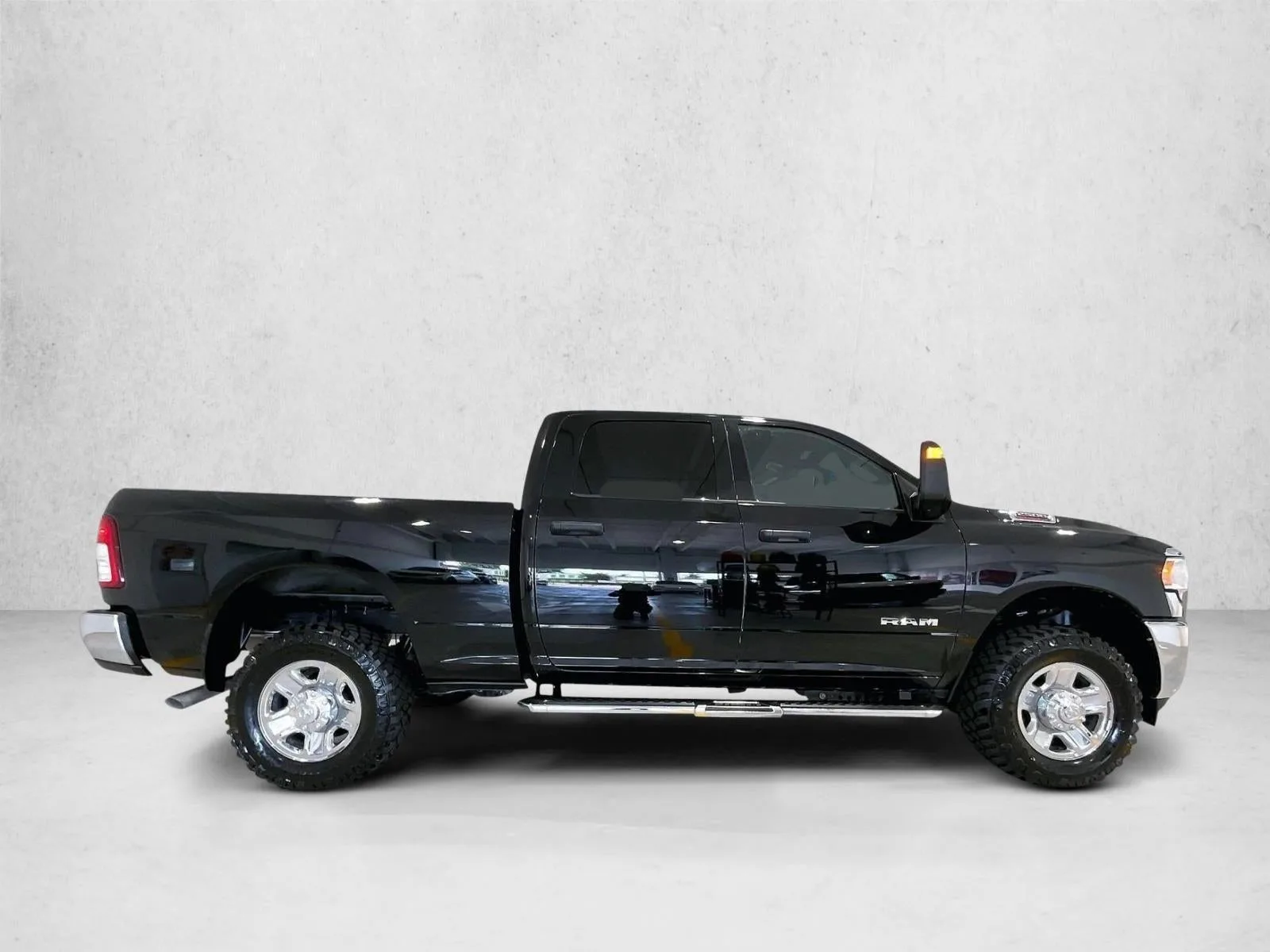 2024 RAM 2500 Big Horn photo 5