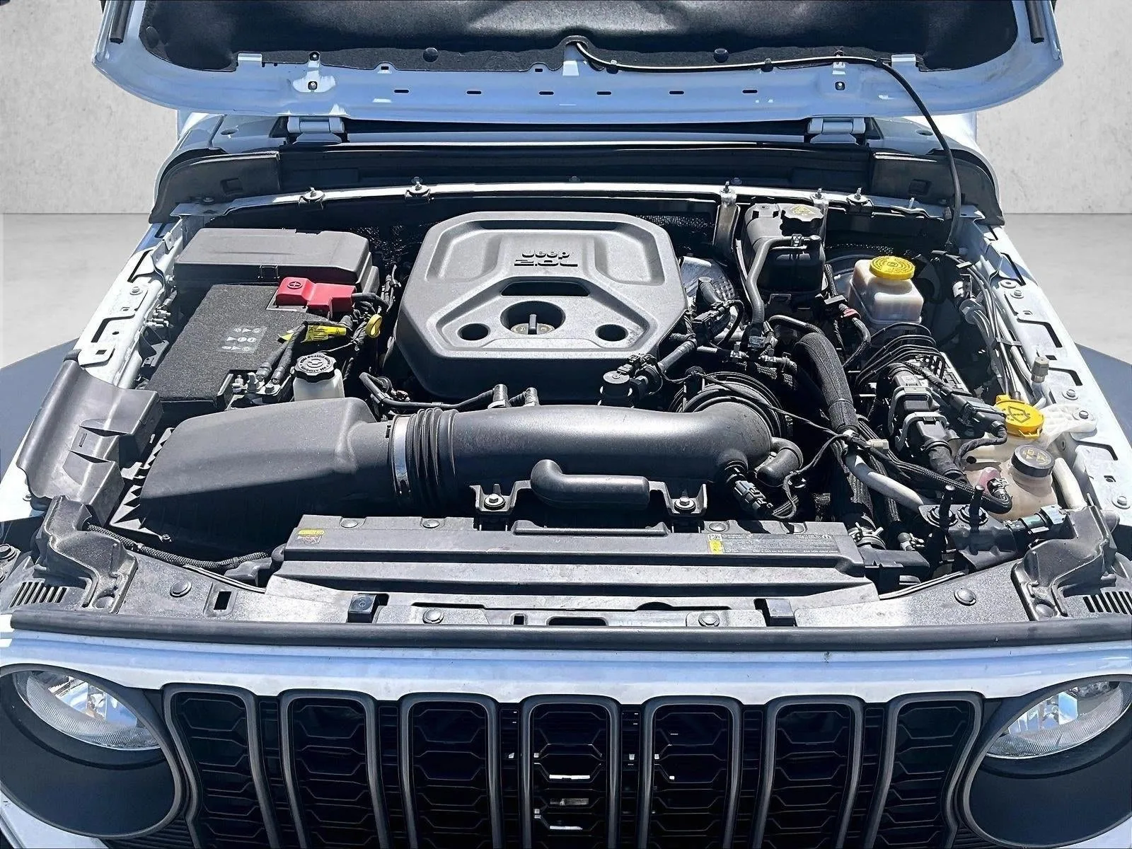 2025 Jeep Wrangler 4-Door Summit 4x4 photo 11