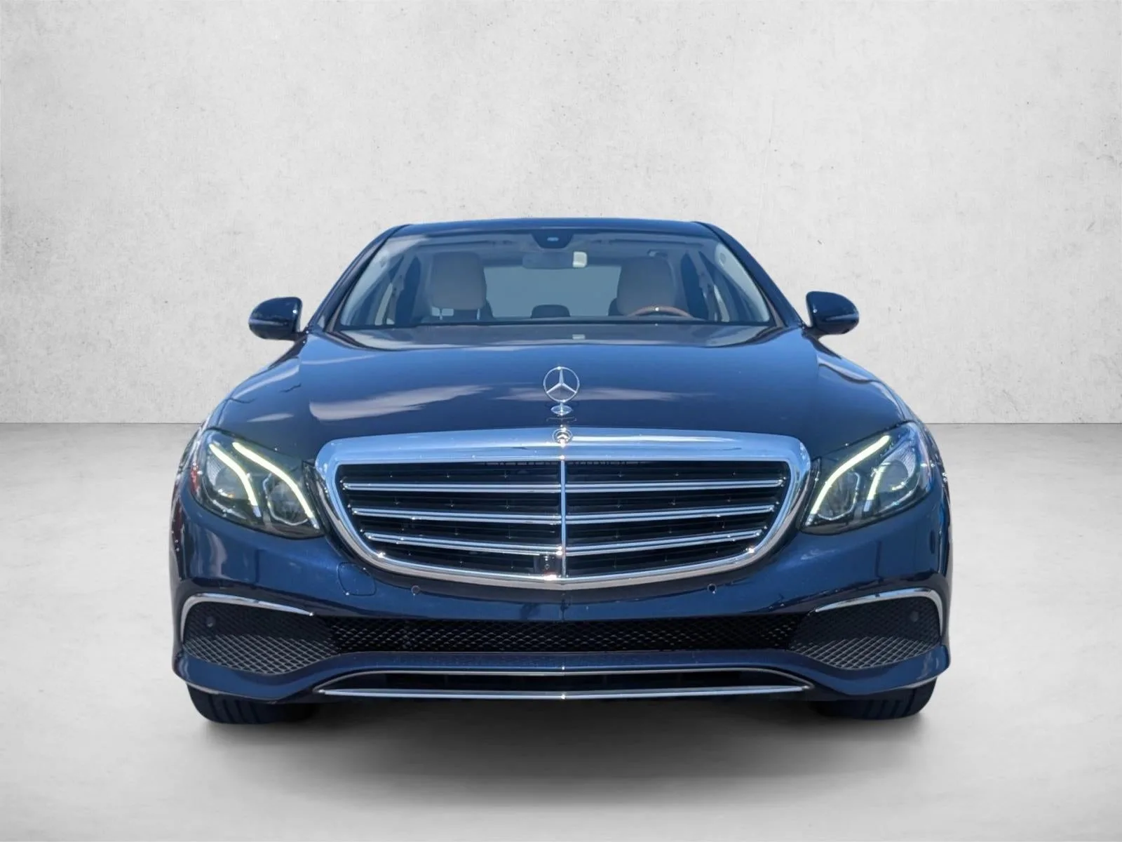 2020 Mercedes-Benz E-Class E 350 4MATIC® Sedan photo 2