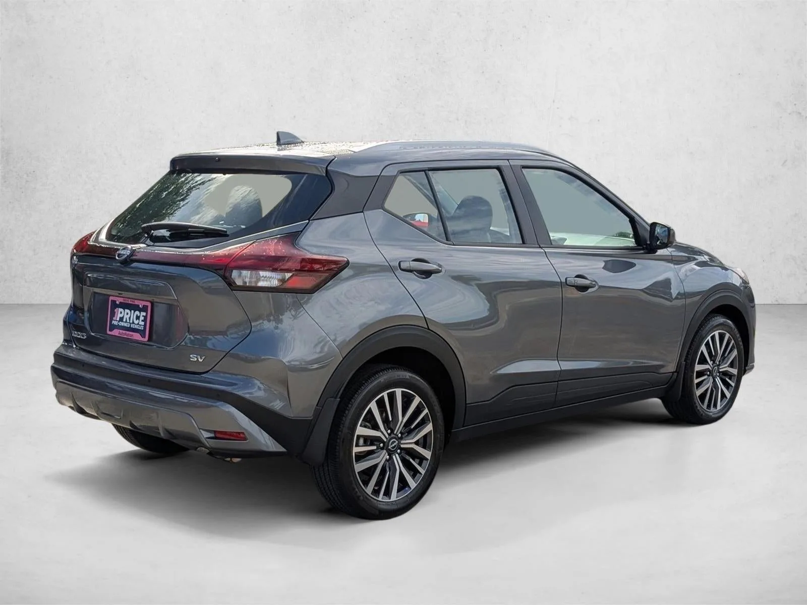 2022 Nissan Kicks SV FWD photo 5