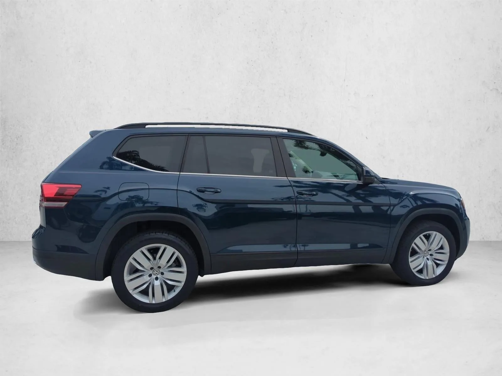 2020 Volkswagen Atlas 2.0T SE w/Technology FWD photo 4