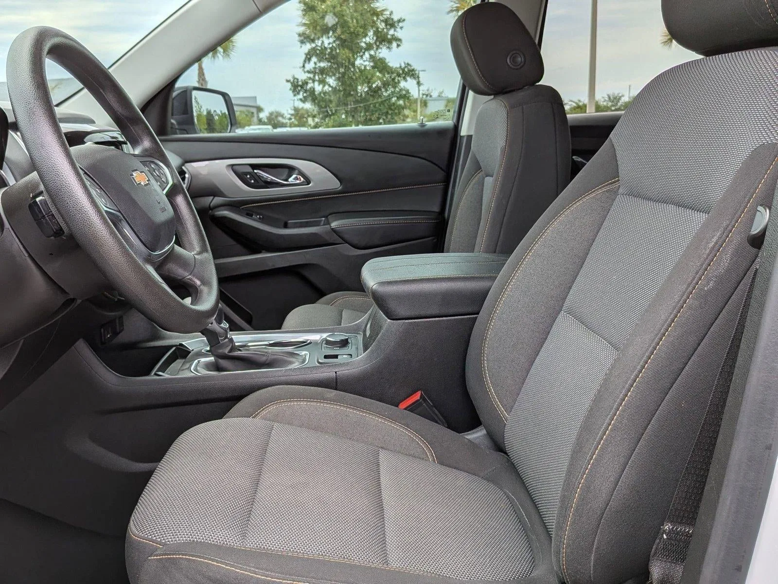 2021 Chevrolet Traverse FWD 1LS photo 5