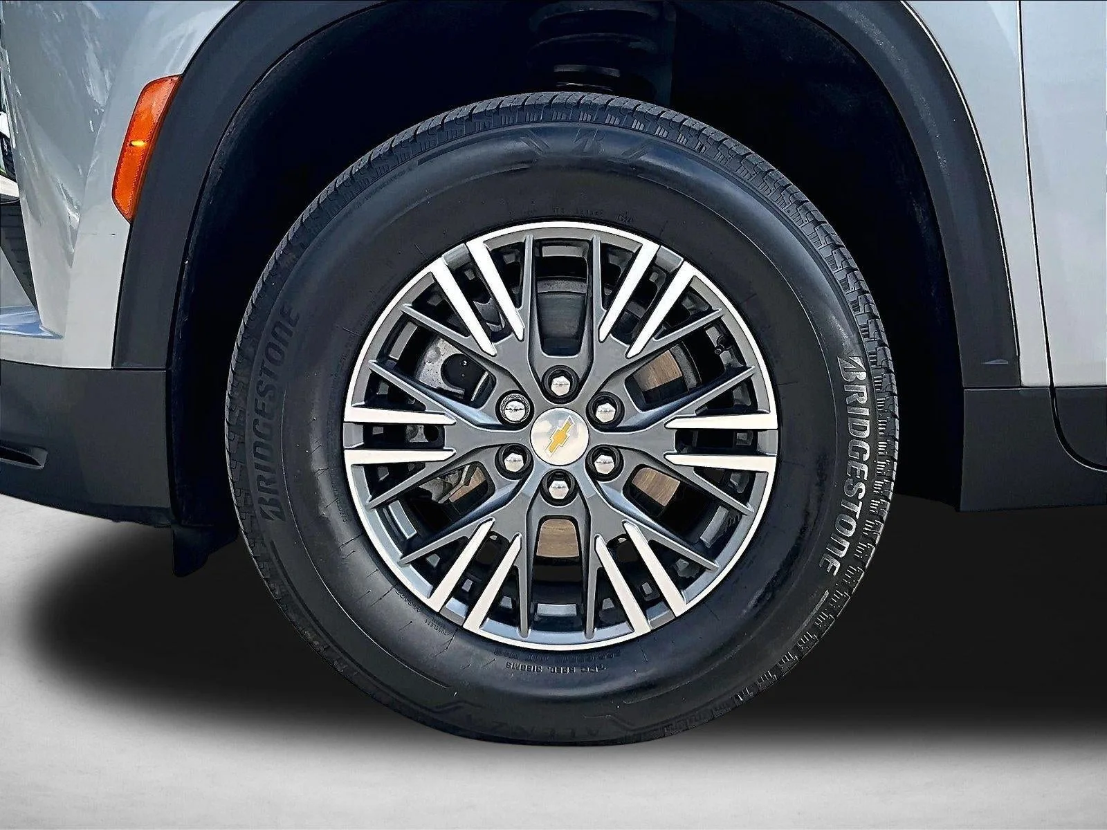 2024 Chevrolet Traverse LT photo 10